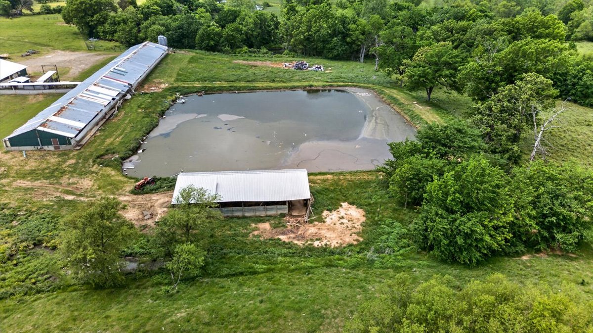 30253 W State Highway 31 Mccurtain OK 74944