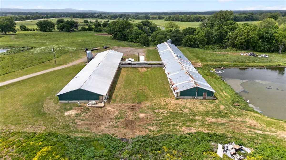 30253 W State Highway 31 Mccurtain OK 74944