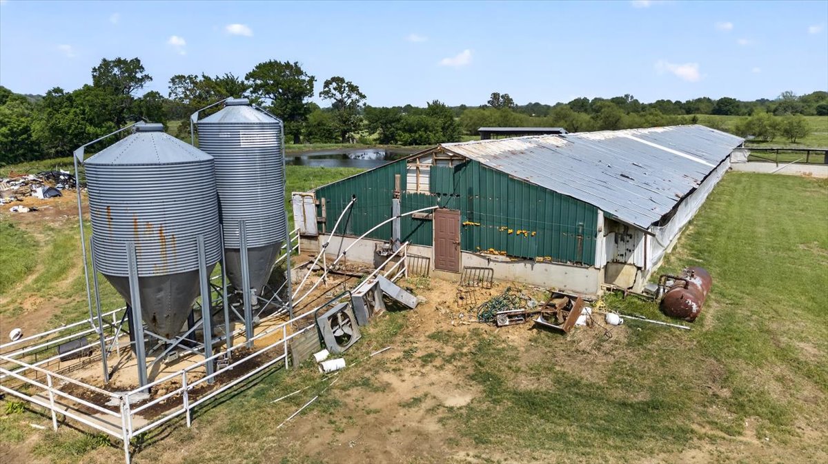 30253 W State Highway 31 Mccurtain OK 74944