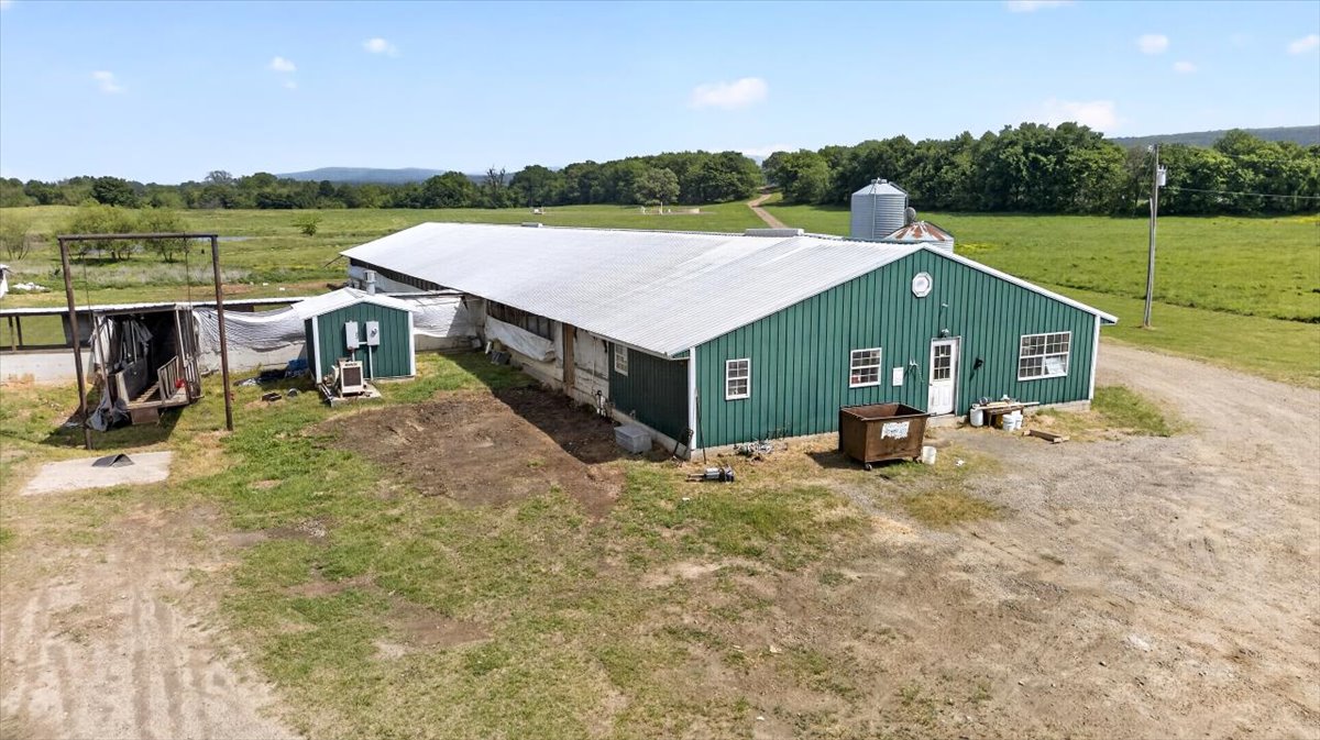 30253 W State Highway 31 Mccurtain OK 74944