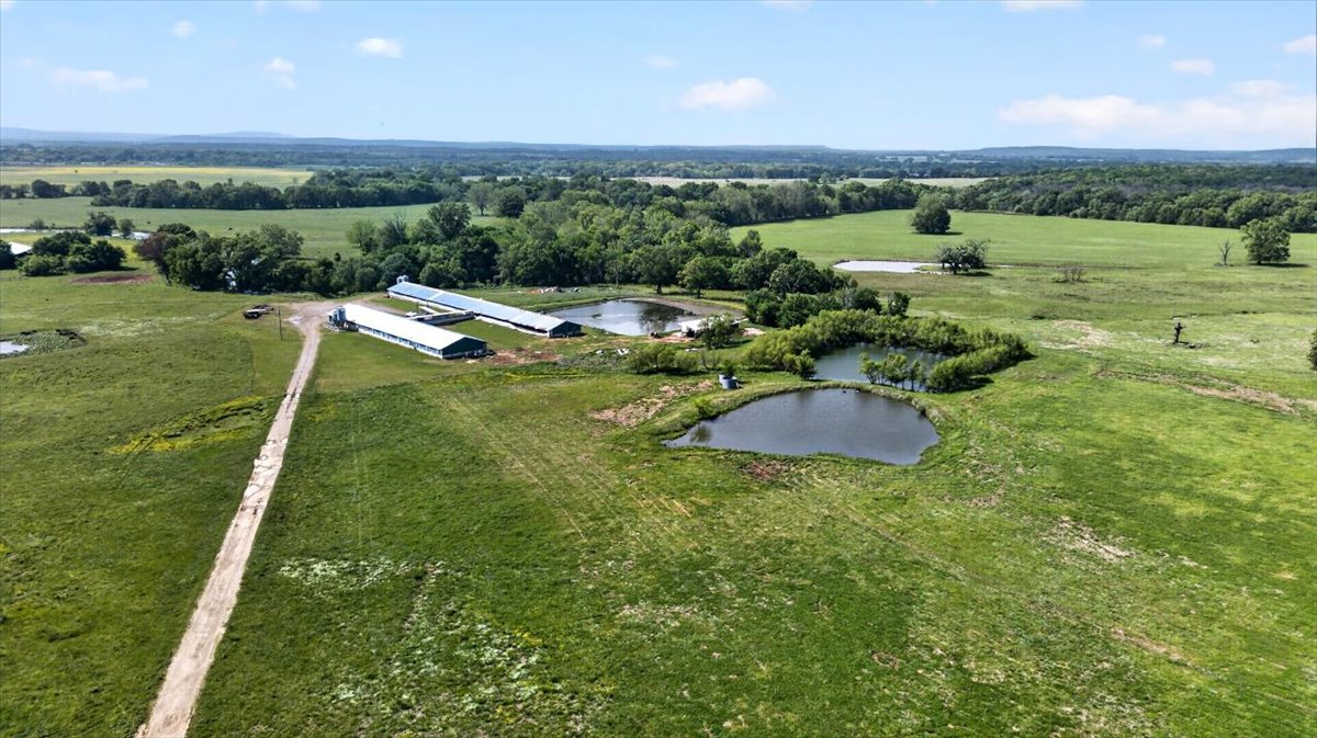 30253 W State Highway 31 Mccurtain OK 74944