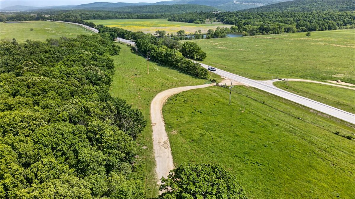 30253 W State Highway 31 Mccurtain OK 74944
