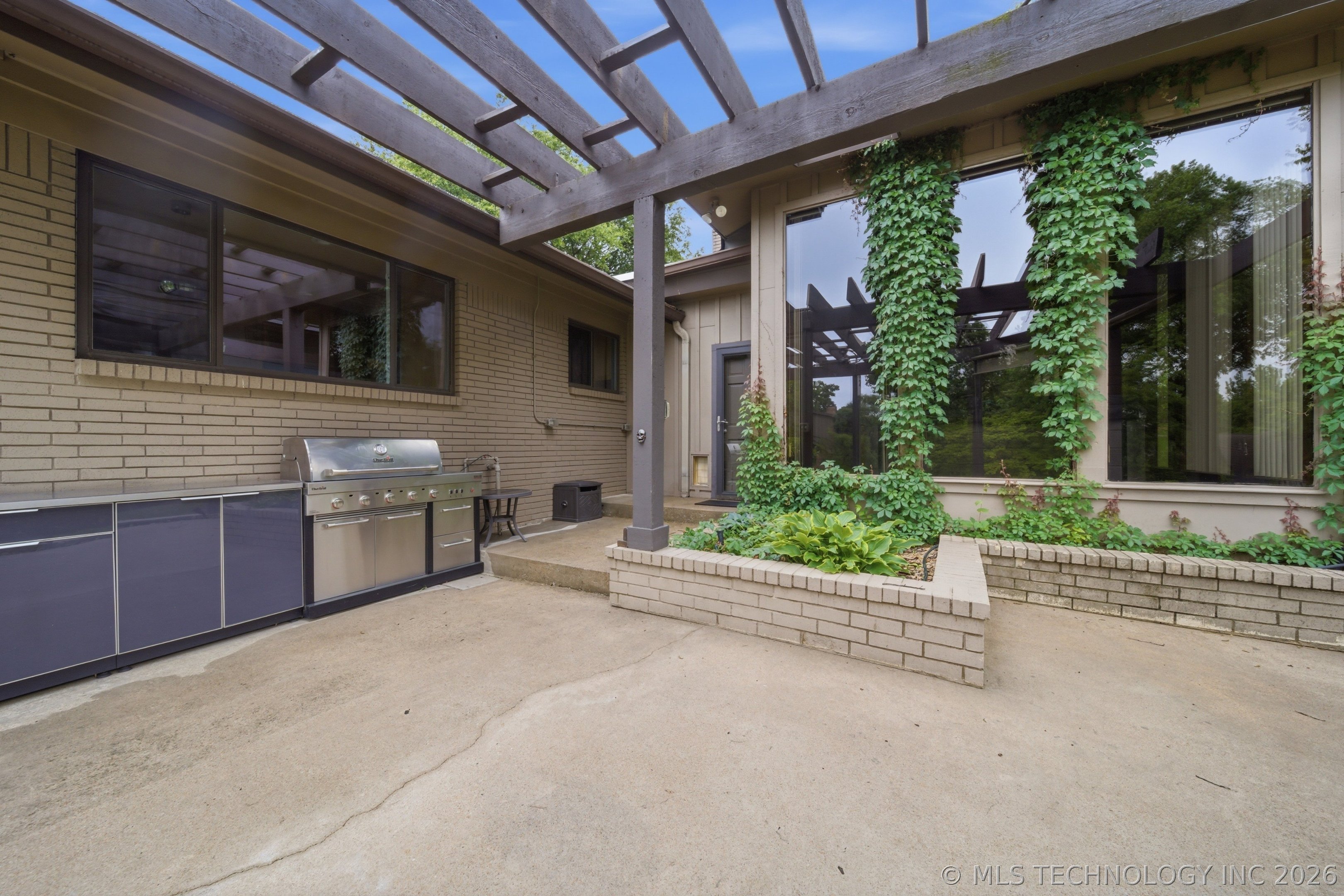 6272 S Jamestown Avenue Tulsa OK 74136