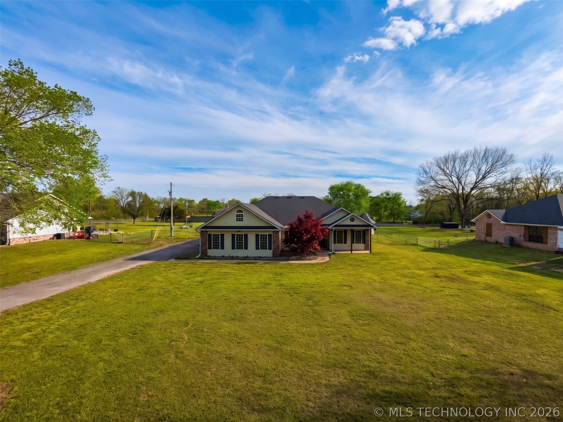 16929 W 736 Road Tahlequah OK 74464