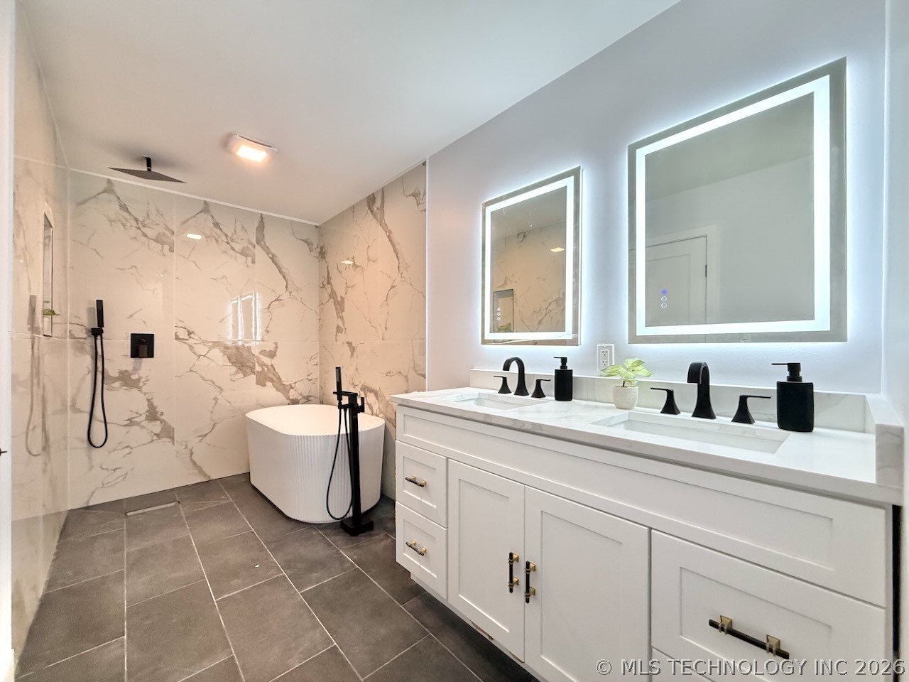 4316 E 72nd Place Tulsa OK 74136