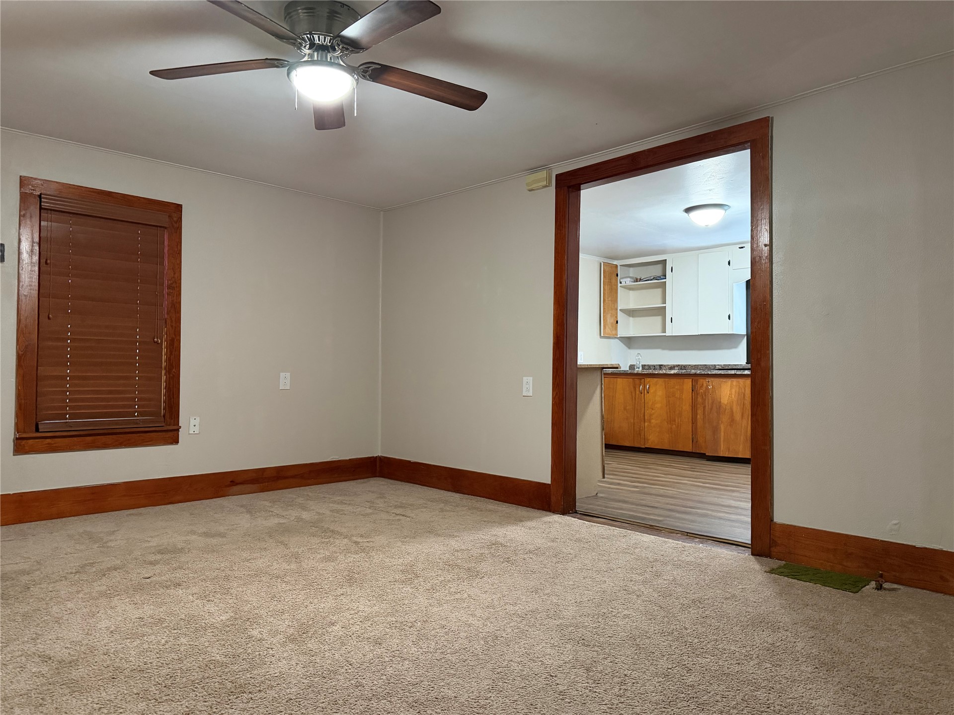 1319 E Modoc Avenue Nowata OK 74048