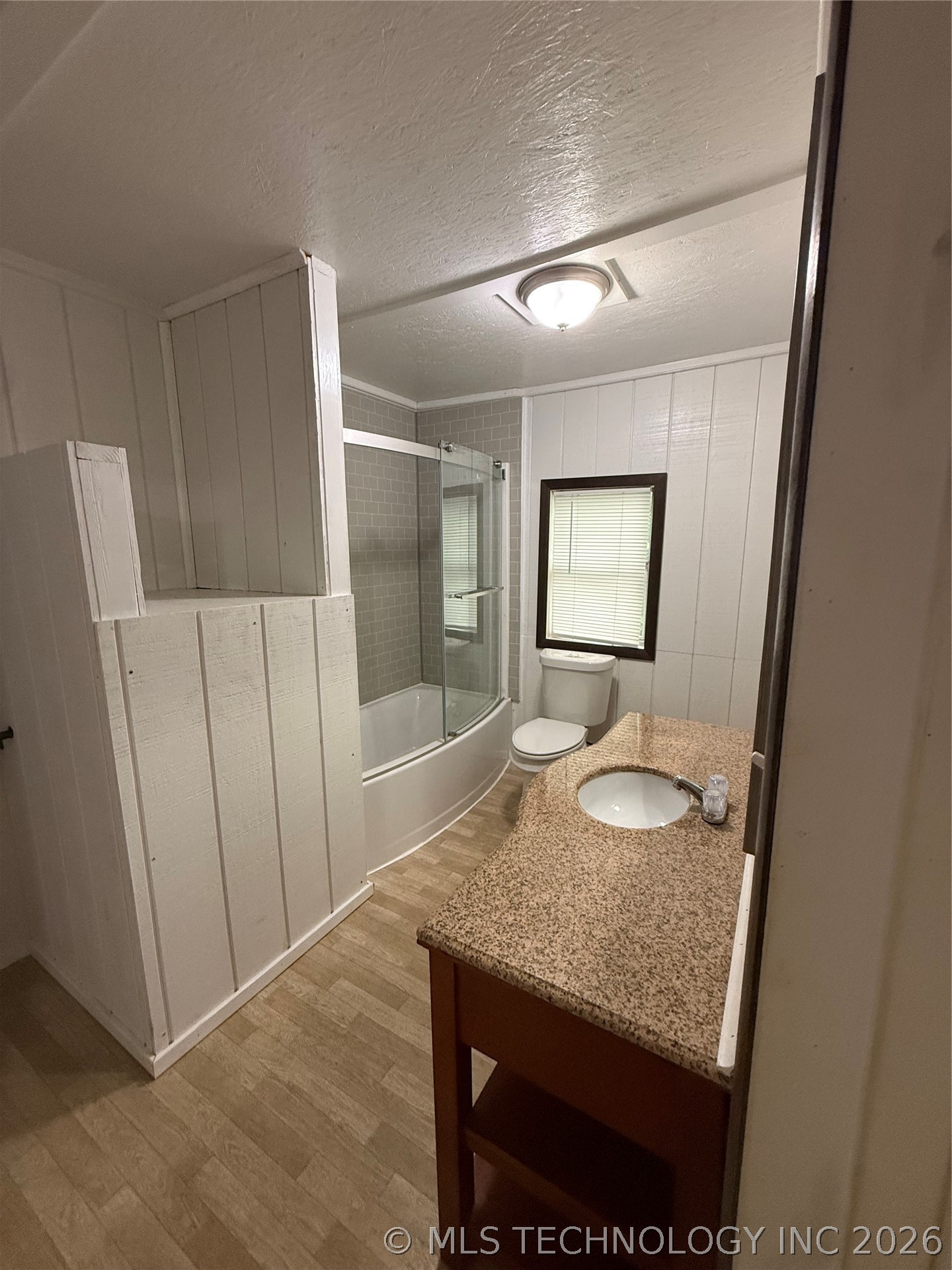 1202 W Division Street Henryetta OK 74437