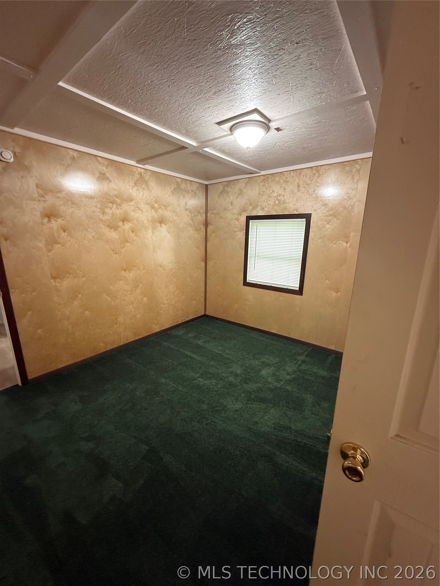 1202 W Division Street Henryetta OK 74437