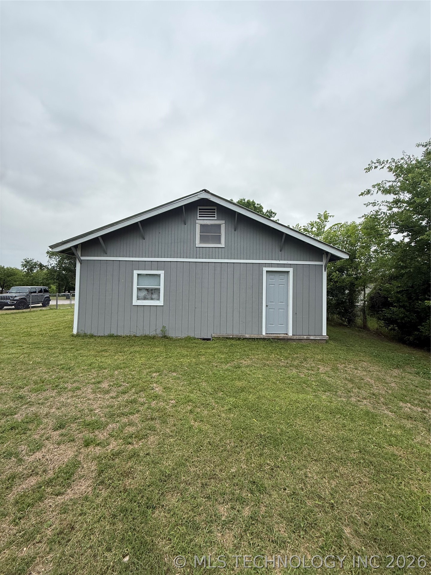 1202 W Division Street Henryetta OK 74437