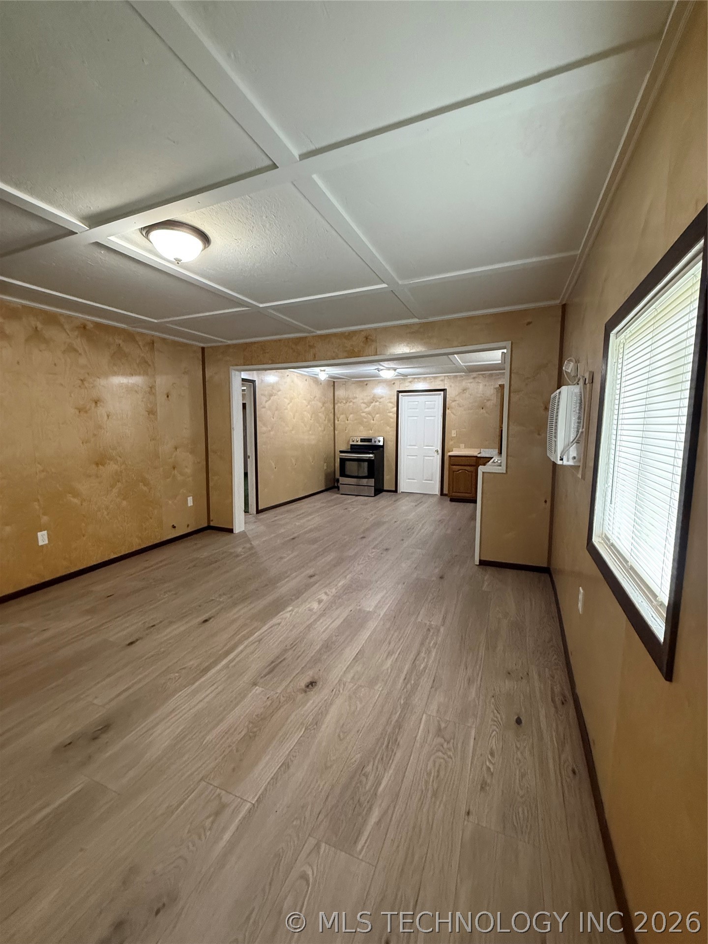 1202 W Division Street Henryetta OK 74437