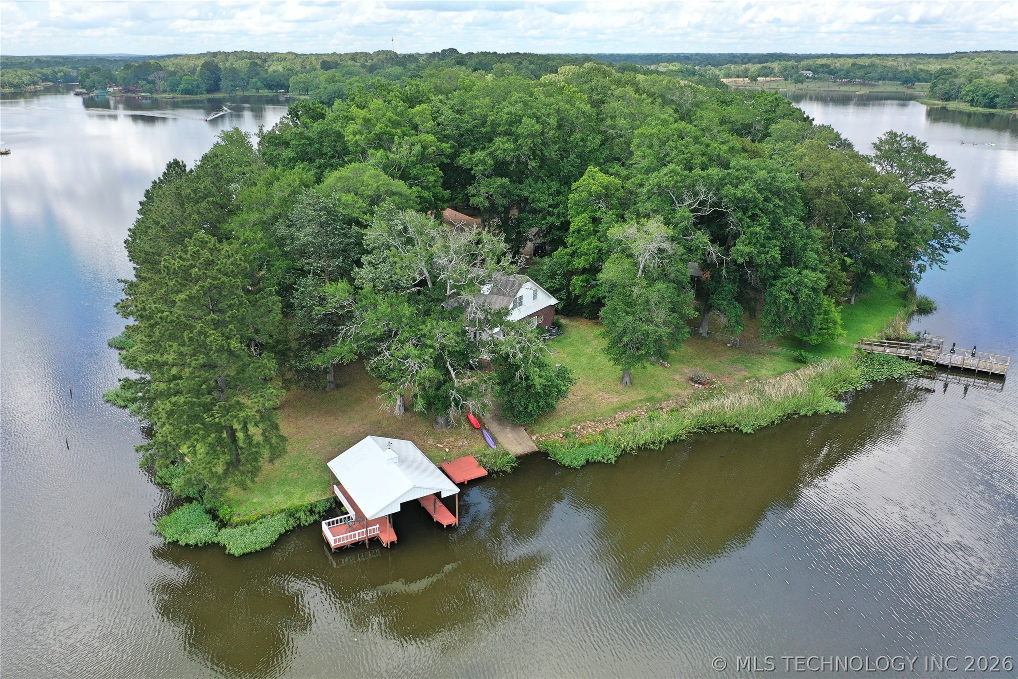 1122 Peninsula Drive Fort Towson OK 74735