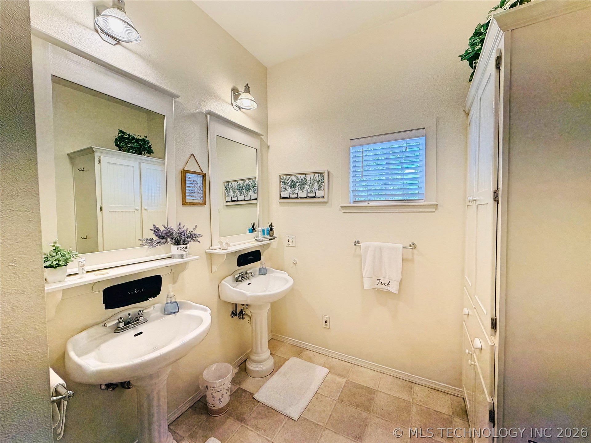 1122 Peninsula Drive Fort Towson OK 74735