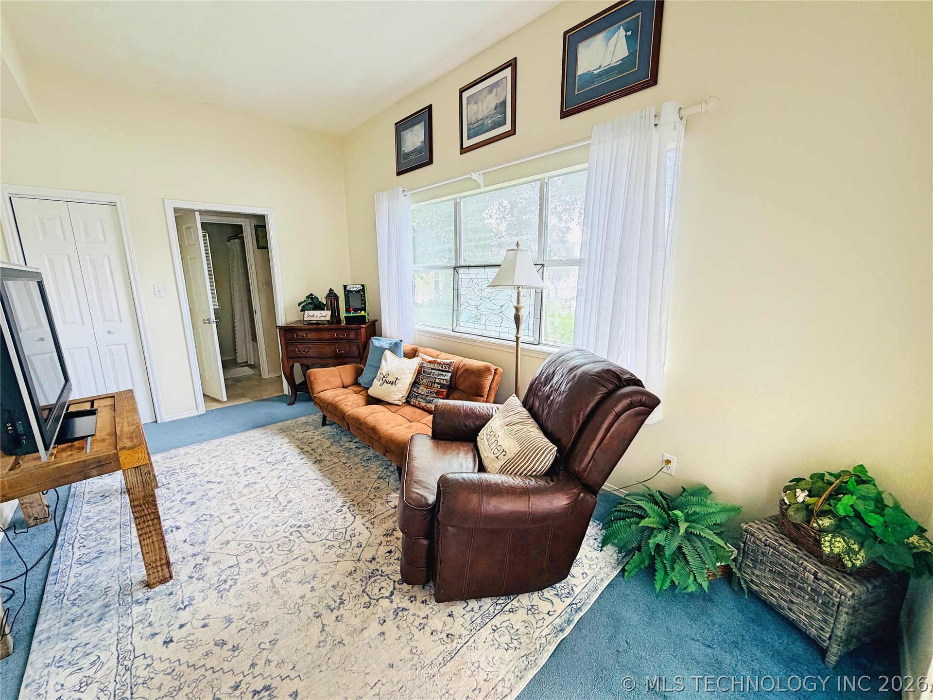 1122 Peninsula Drive Fort Towson OK 74735