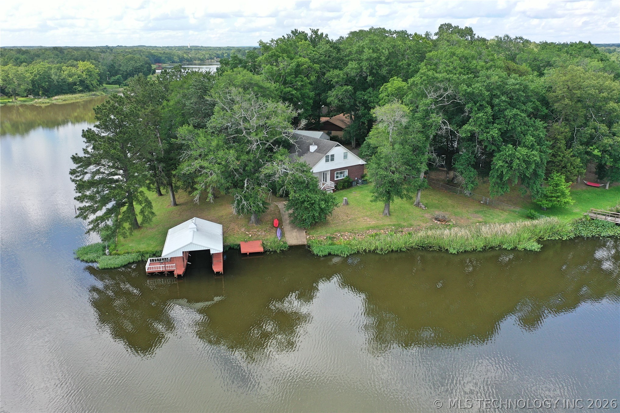 1122 Peninsula Drive Fort Towson OK 74735