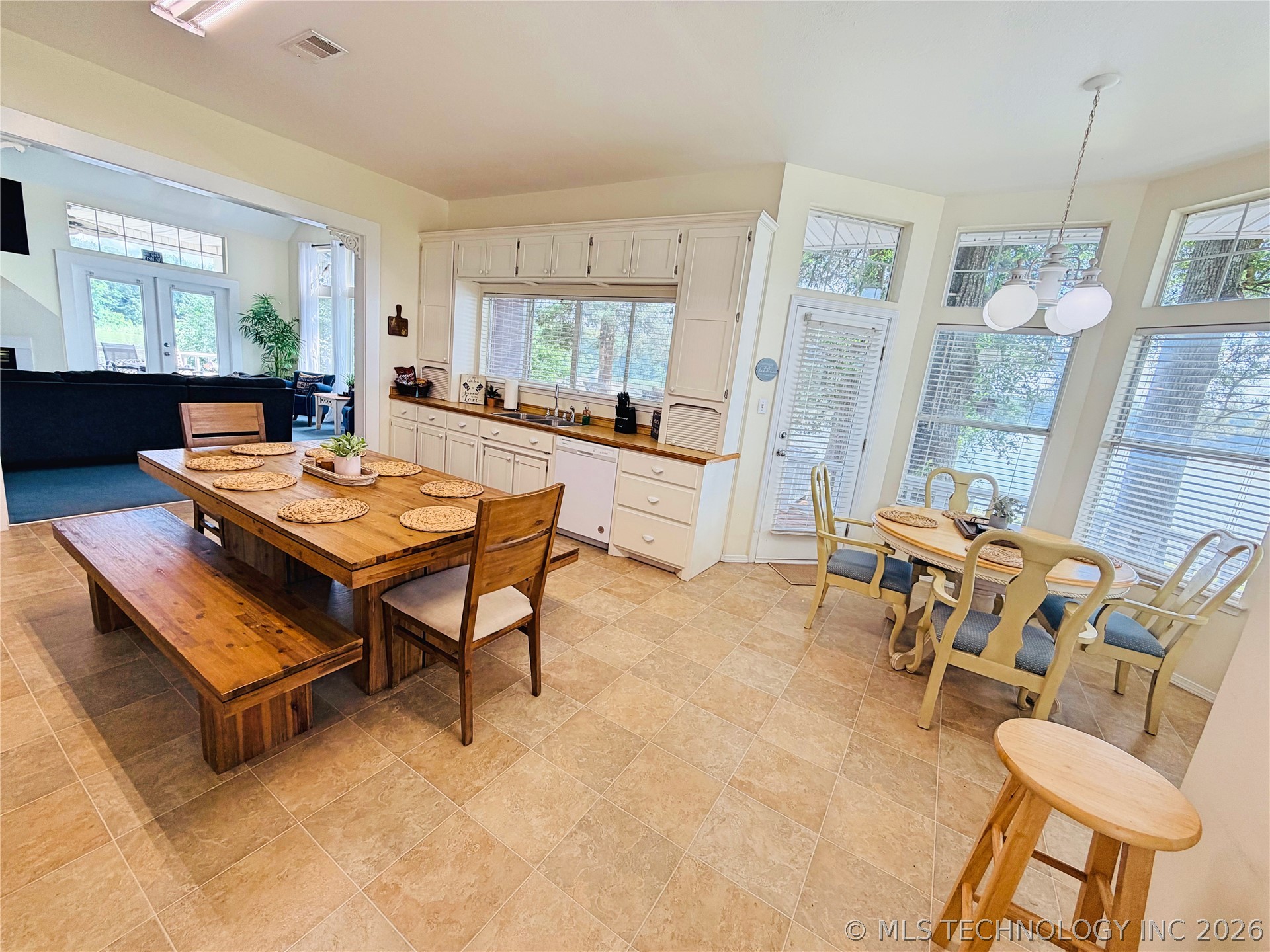 1122 Peninsula Drive Fort Towson OK 74735