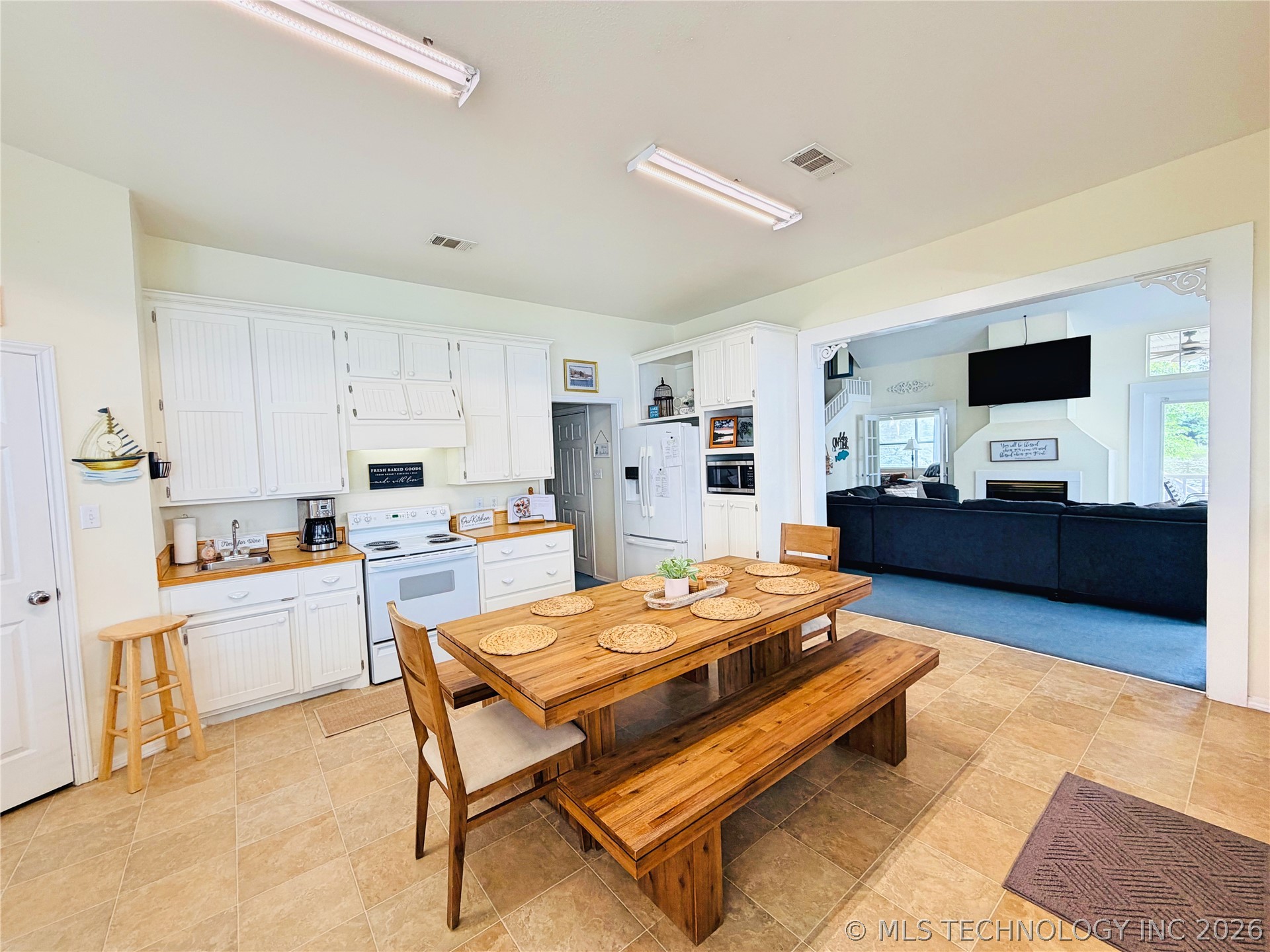 1122 Peninsula Drive Fort Towson OK 74735