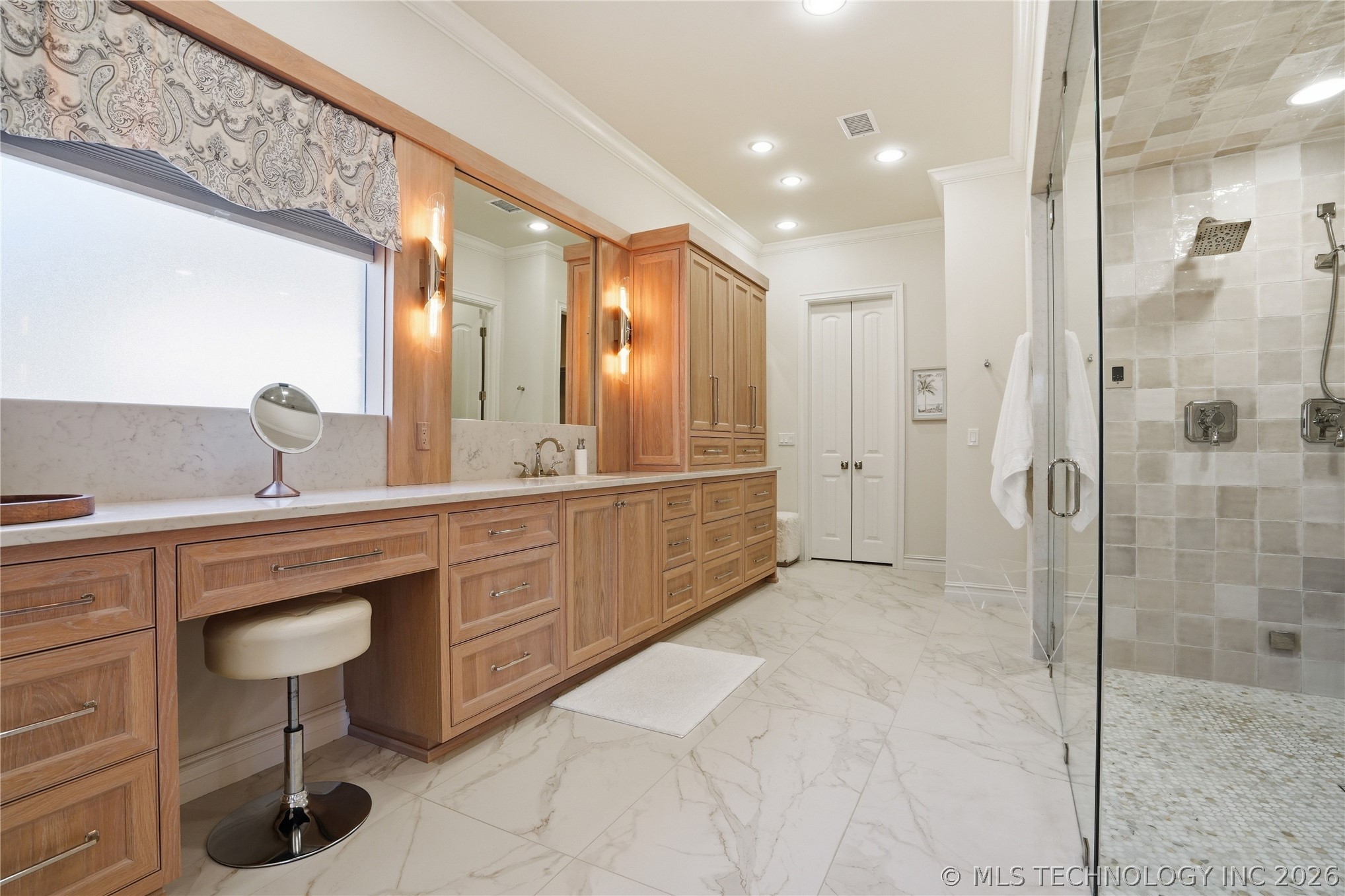 4530 S Columbia Place Tulsa OK 74105