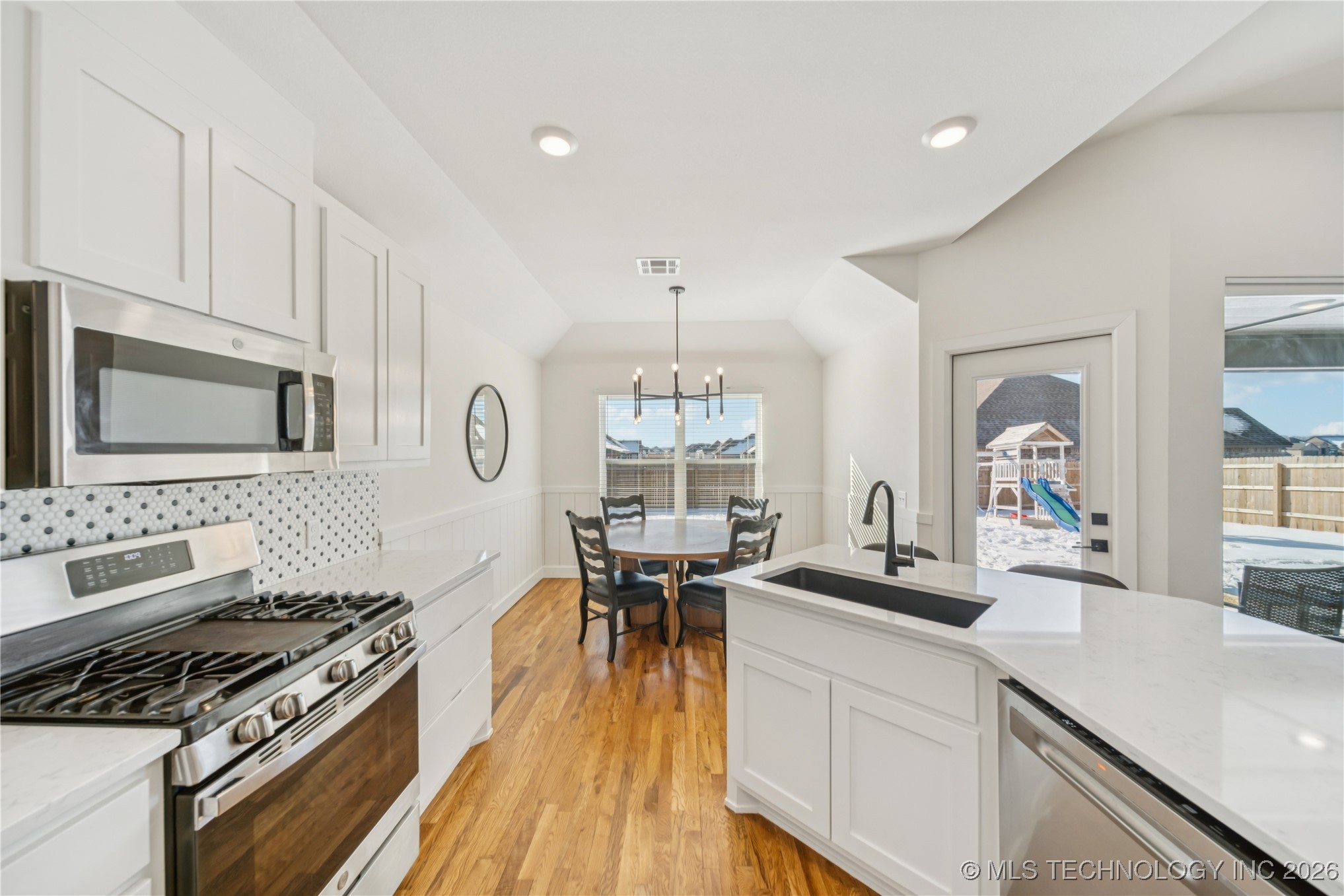 27712 E 107th Street S Coweta OK 74429