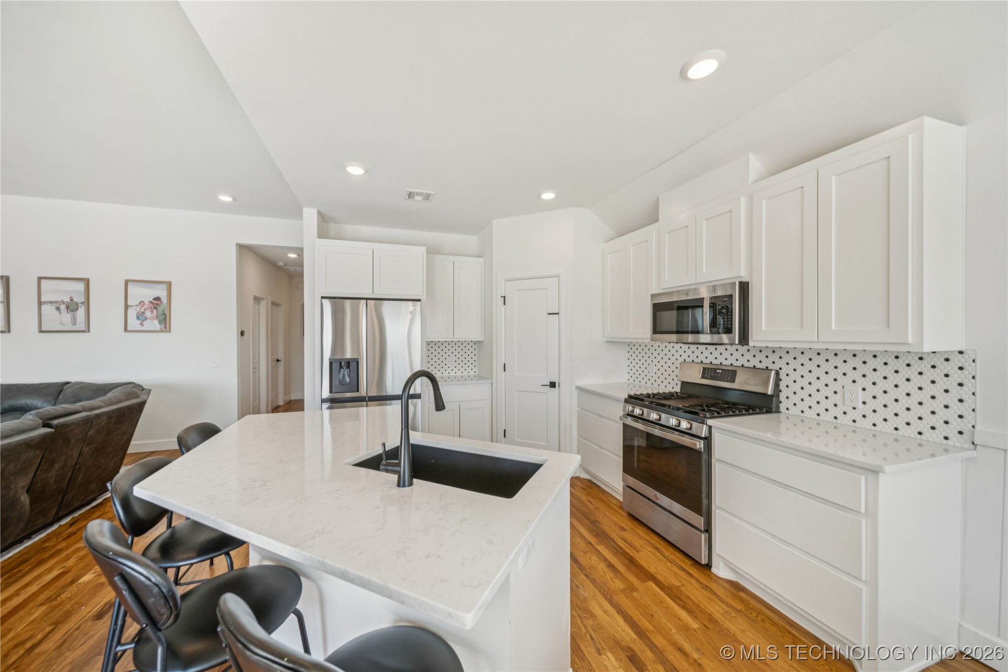 27712 E 107th Street S Coweta OK 74429