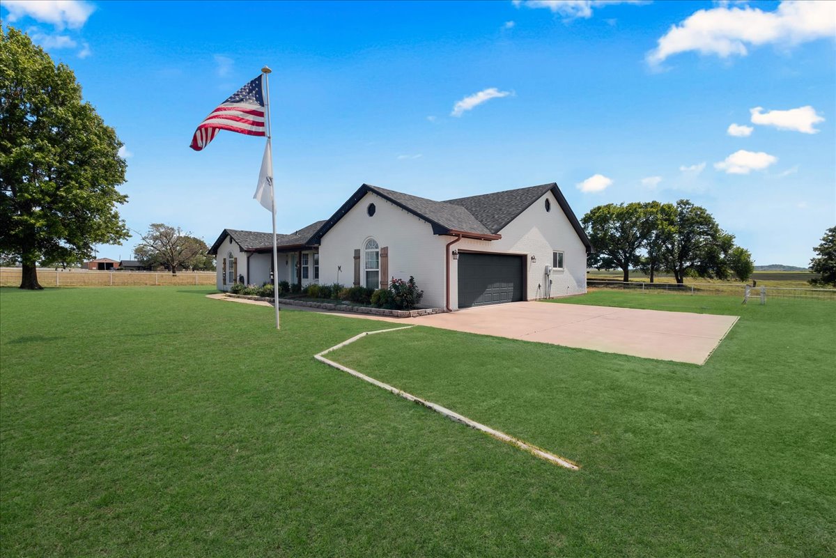 570 Tee Pee Road Hominy OK 74035