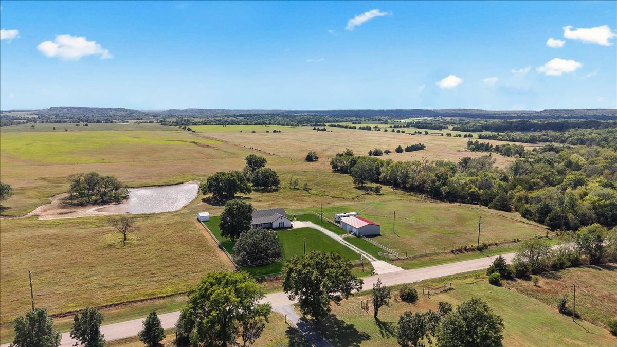 570 Tee Pee Road Hominy OK 74035