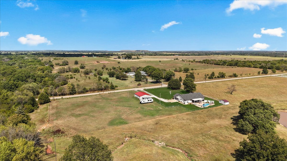 570 Tee Pee Road Hominy OK 74035