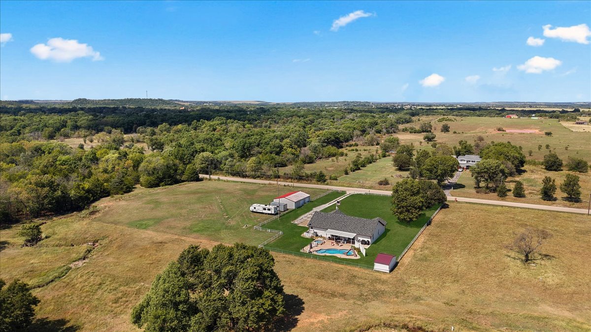 570 Tee Pee Road Hominy OK 74035