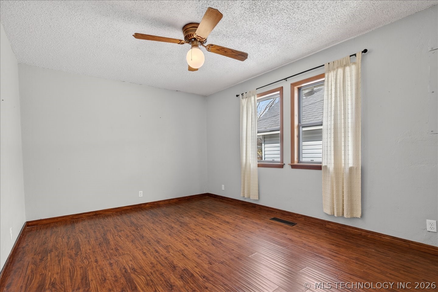 1513 Leahy Avenue Pawhuska OK 74056