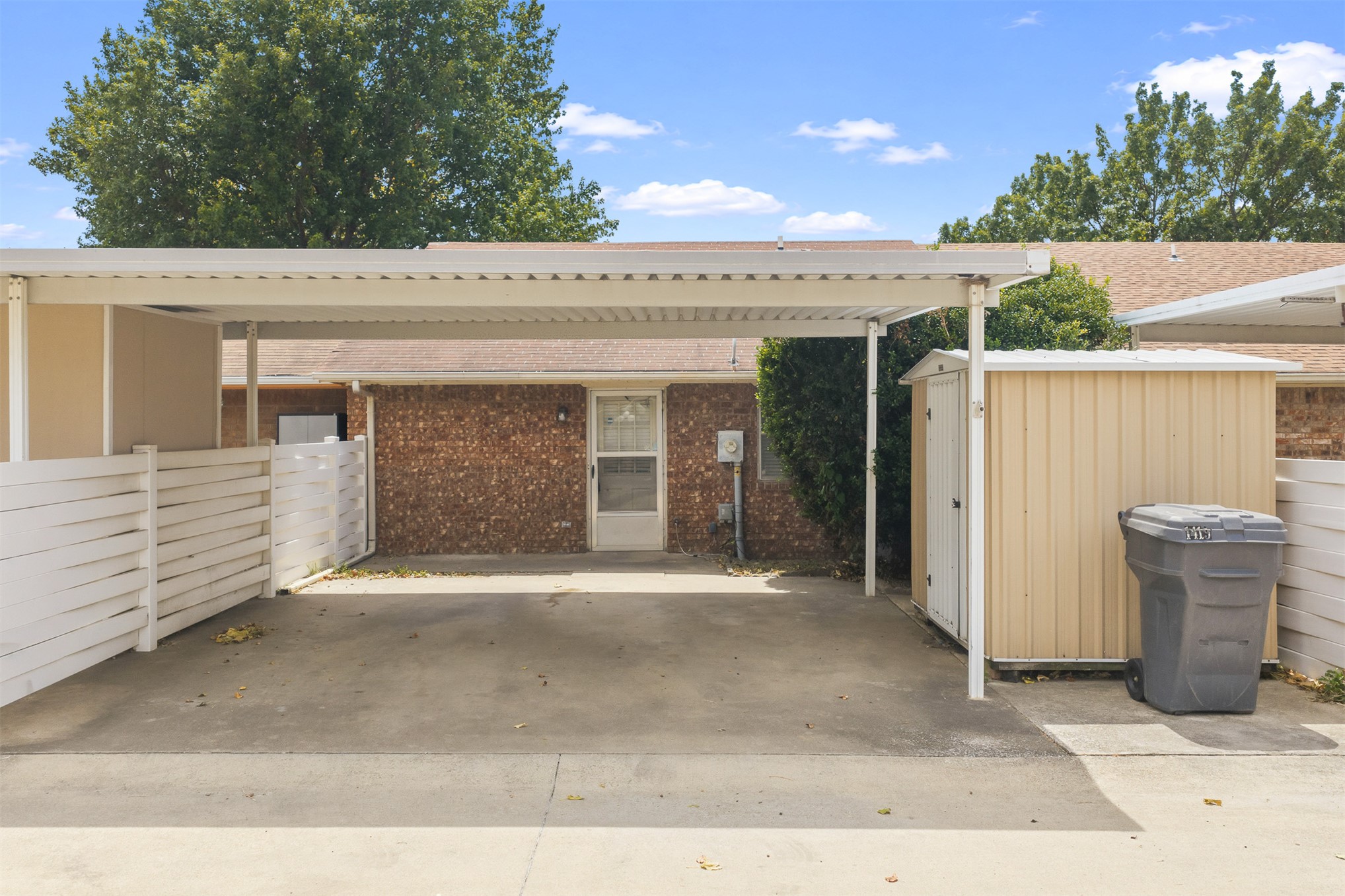 1419 N Stoneridge Manor Ardmore OK 73401