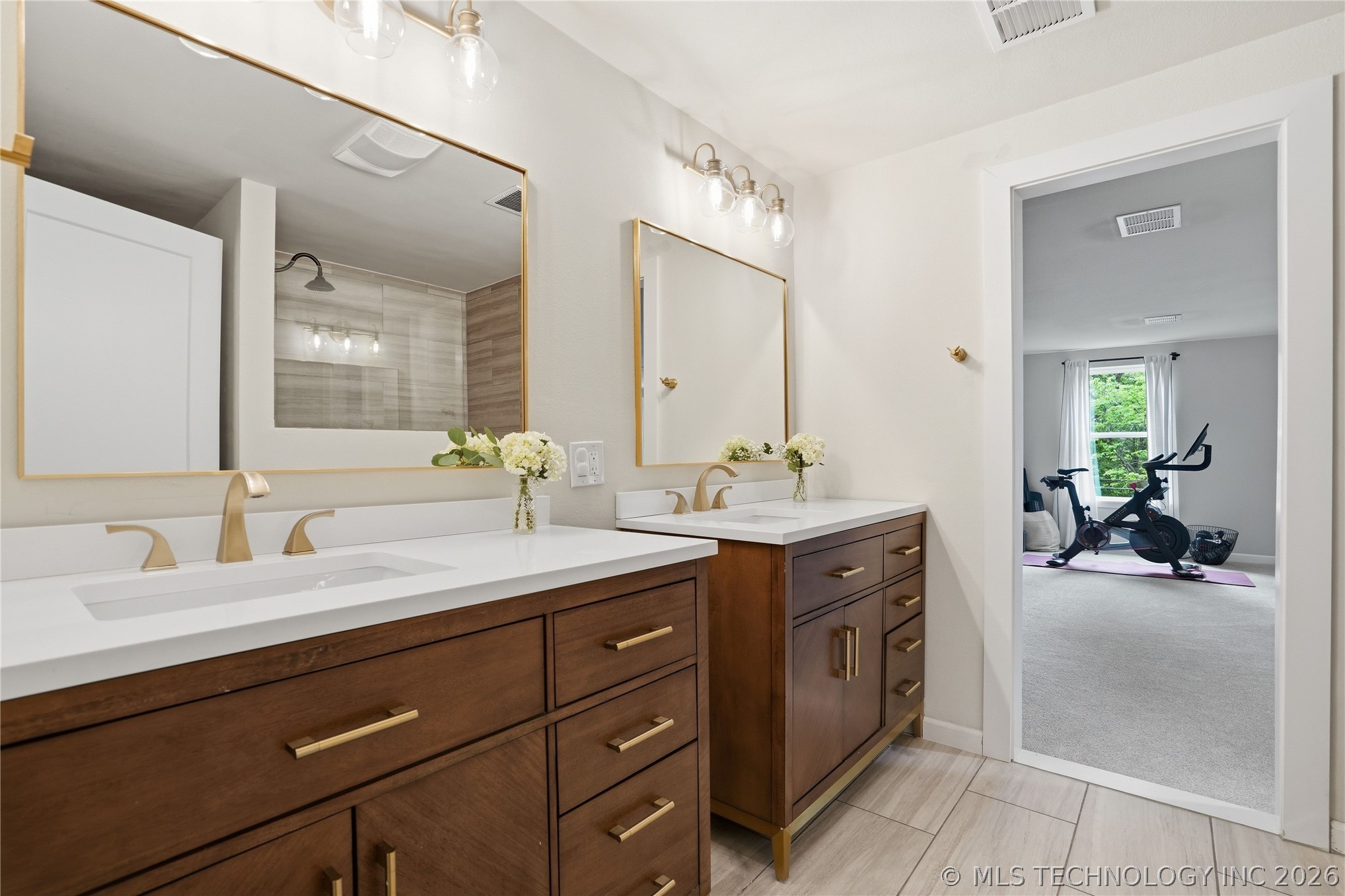 2646 E 33rd Place Tulsa OK 74105