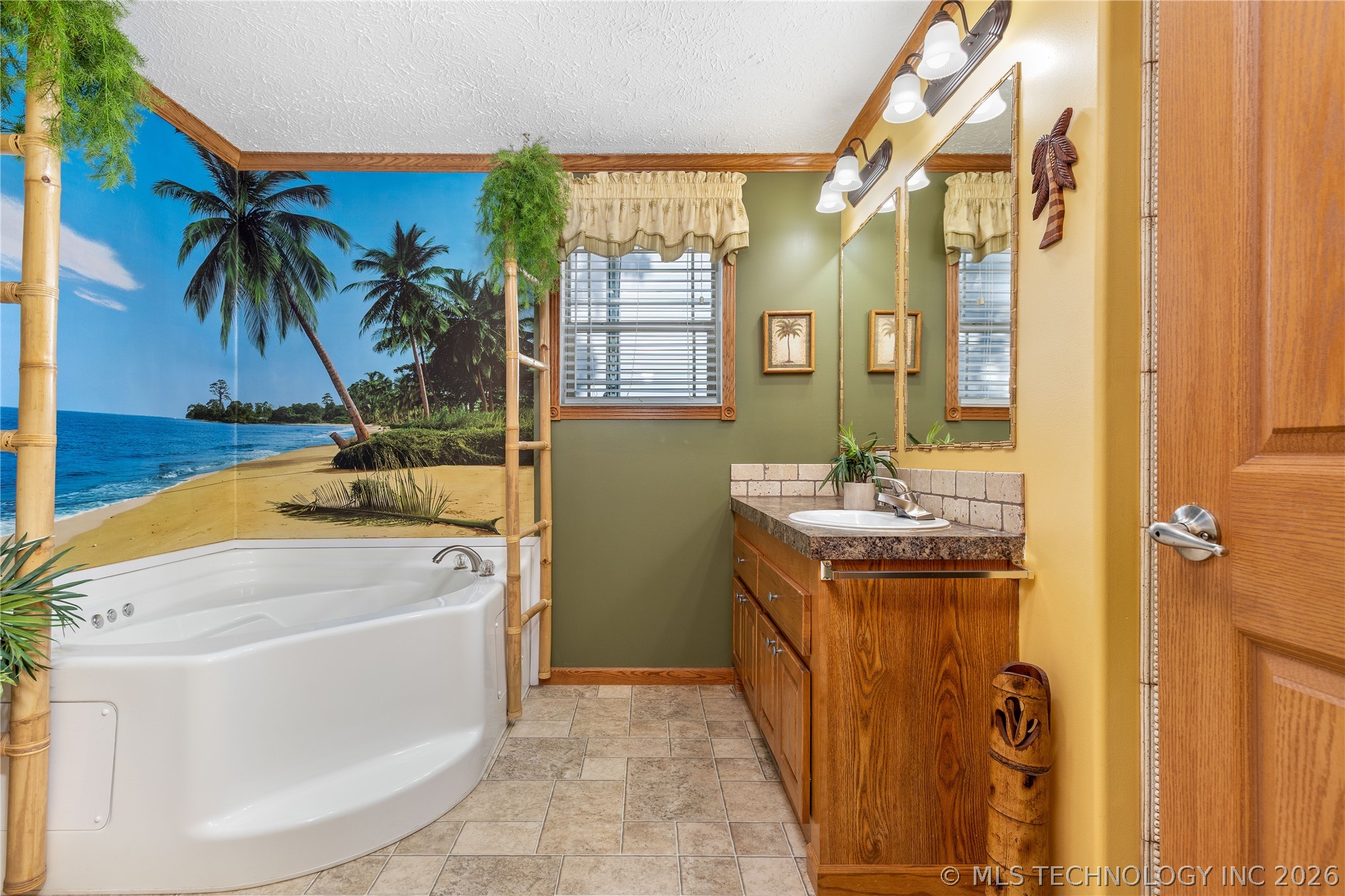 58700 E 336 Road Jay OK 74346