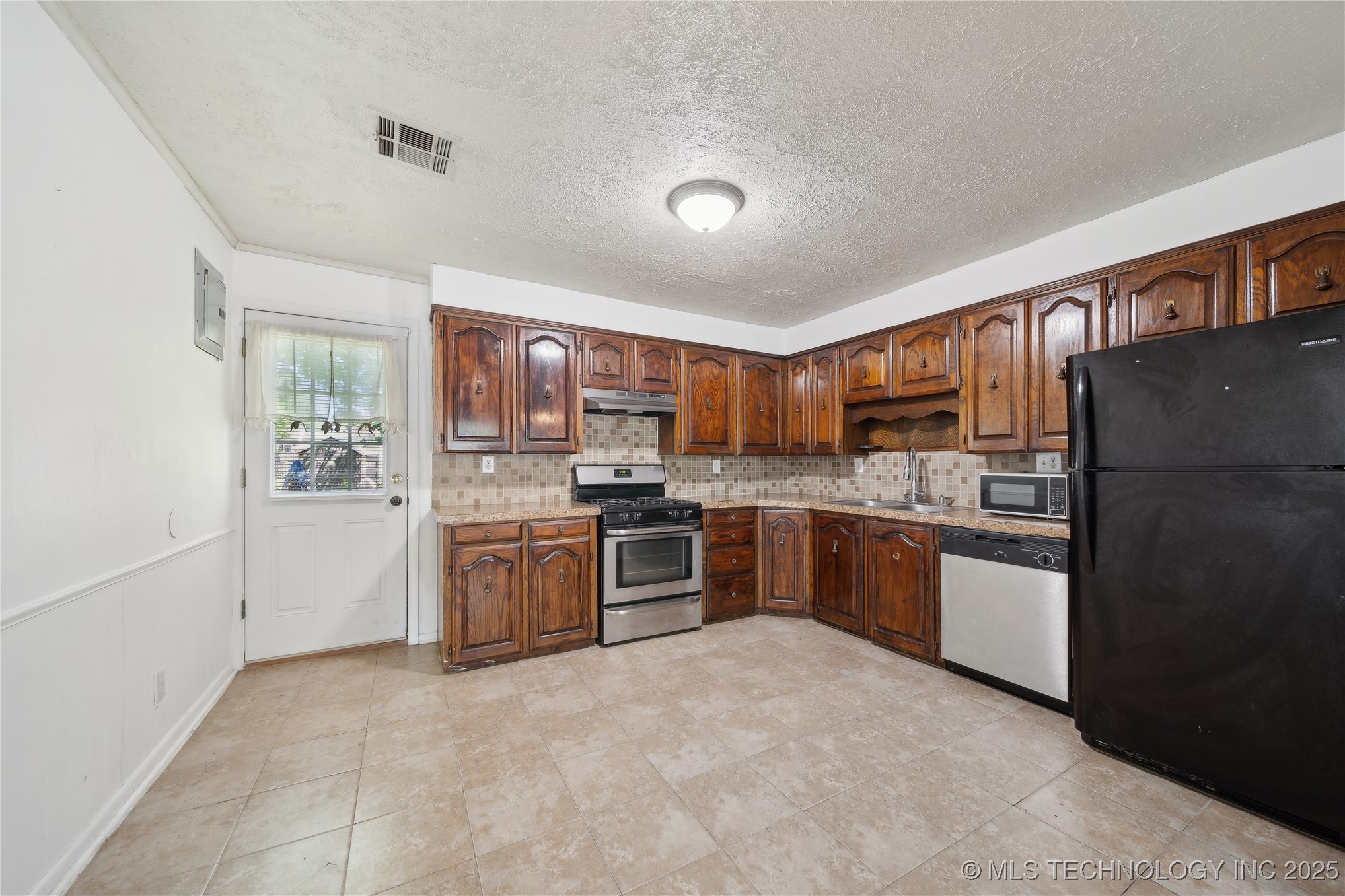 2336 Elmira Street Muskogee OK 74403