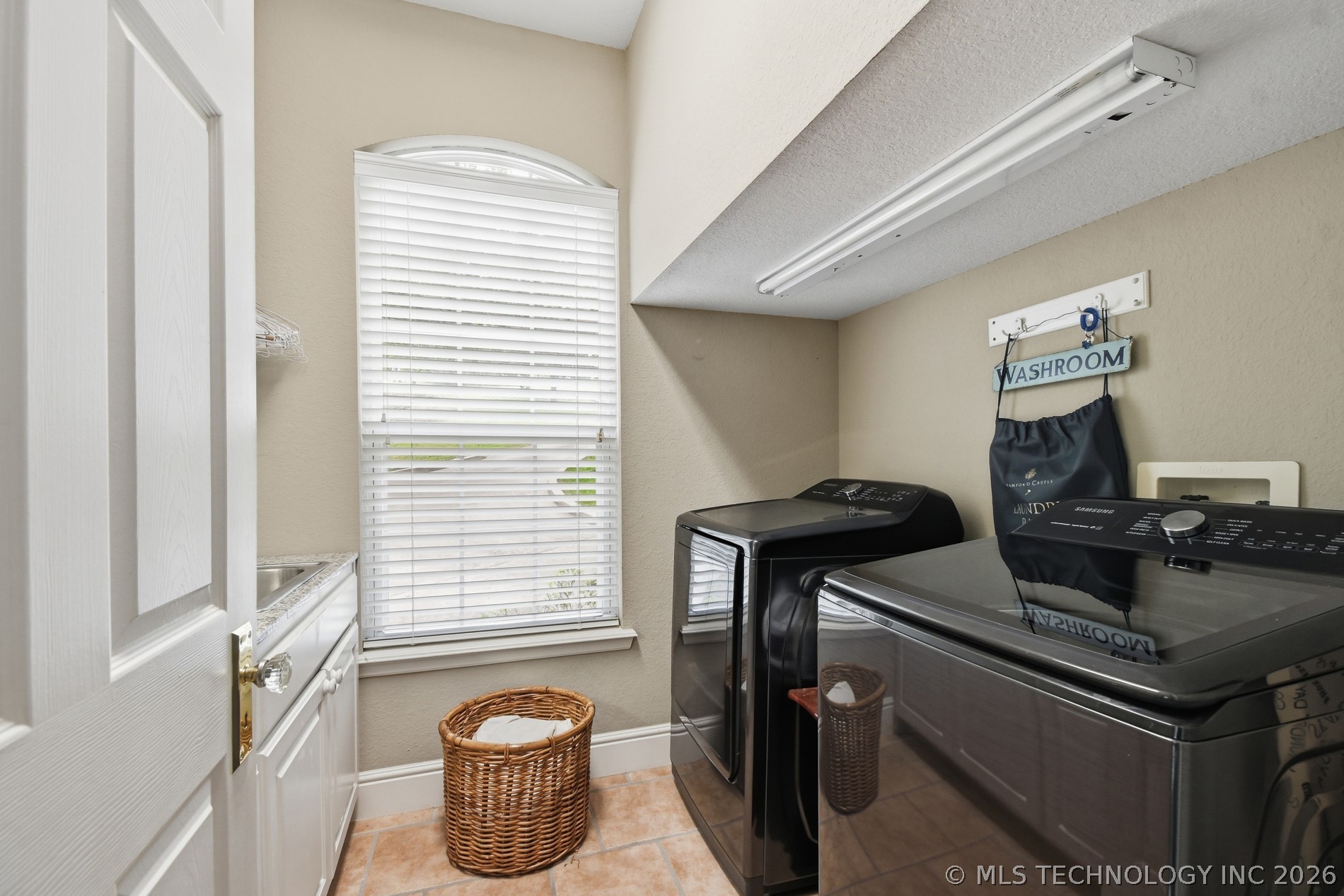 1402 N Birch Avenue Sand Springs OK 74063