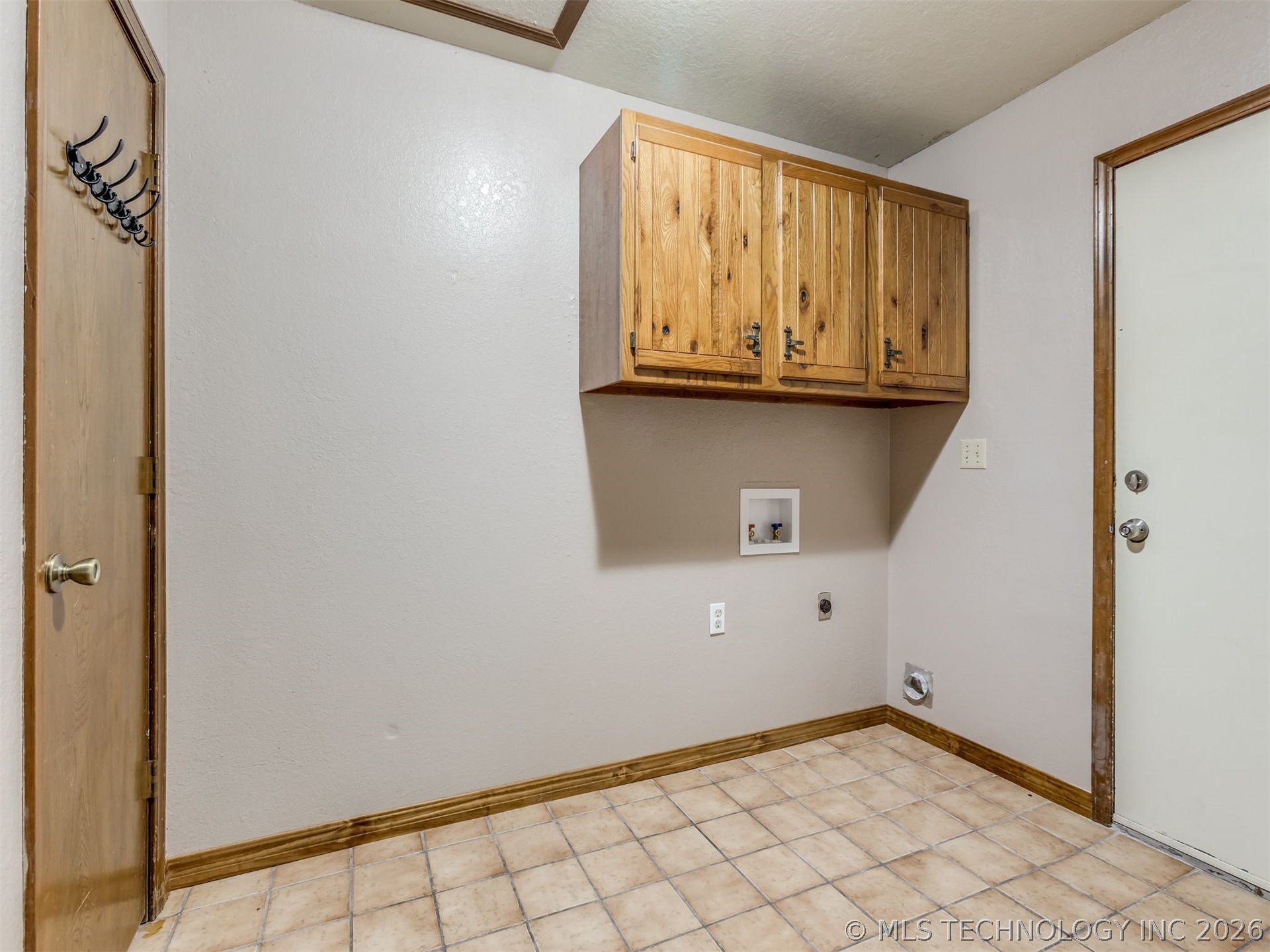 415641 E 1094 Checotah OK 74426