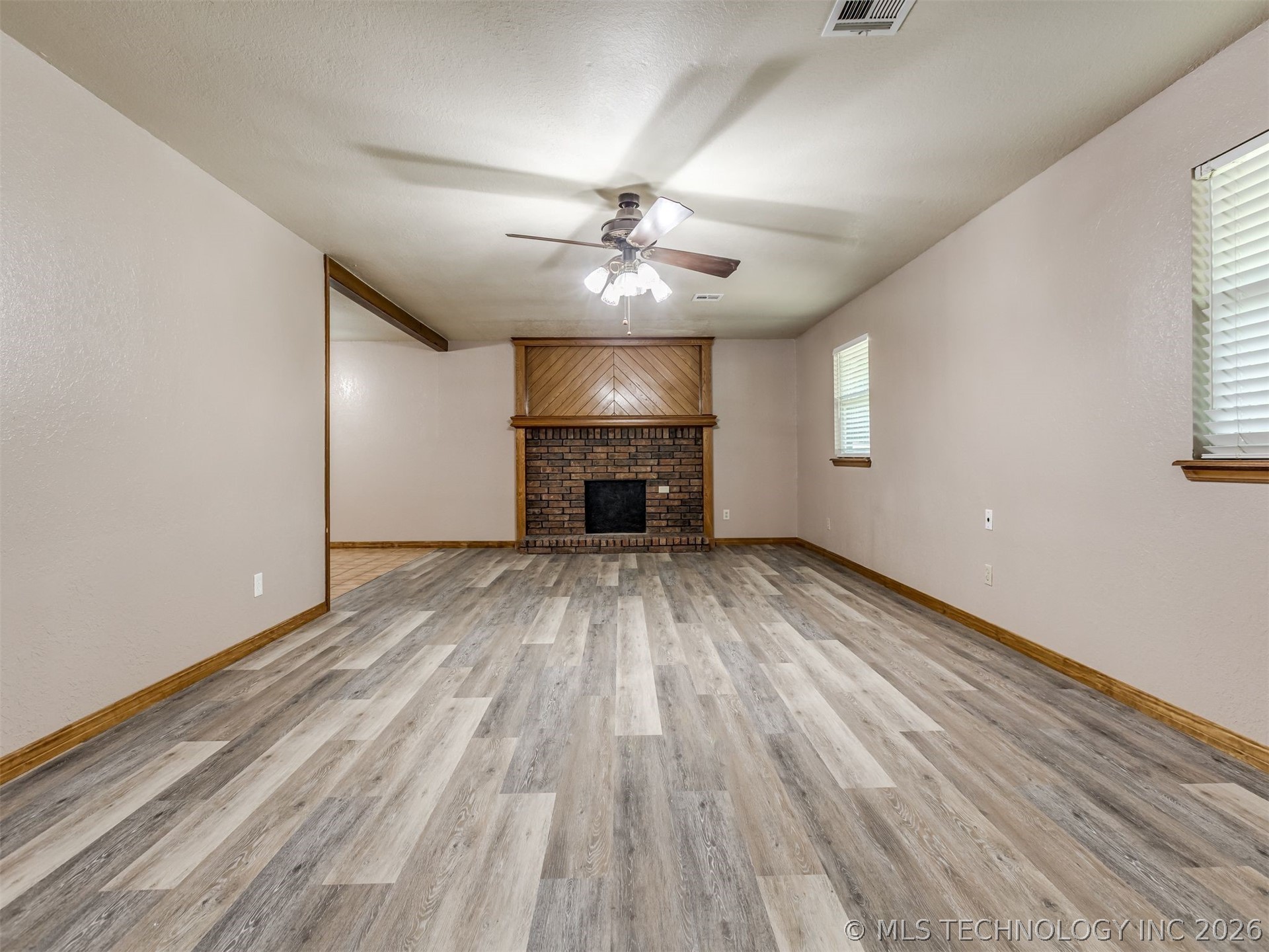 415641 E 1094 Checotah OK 74426