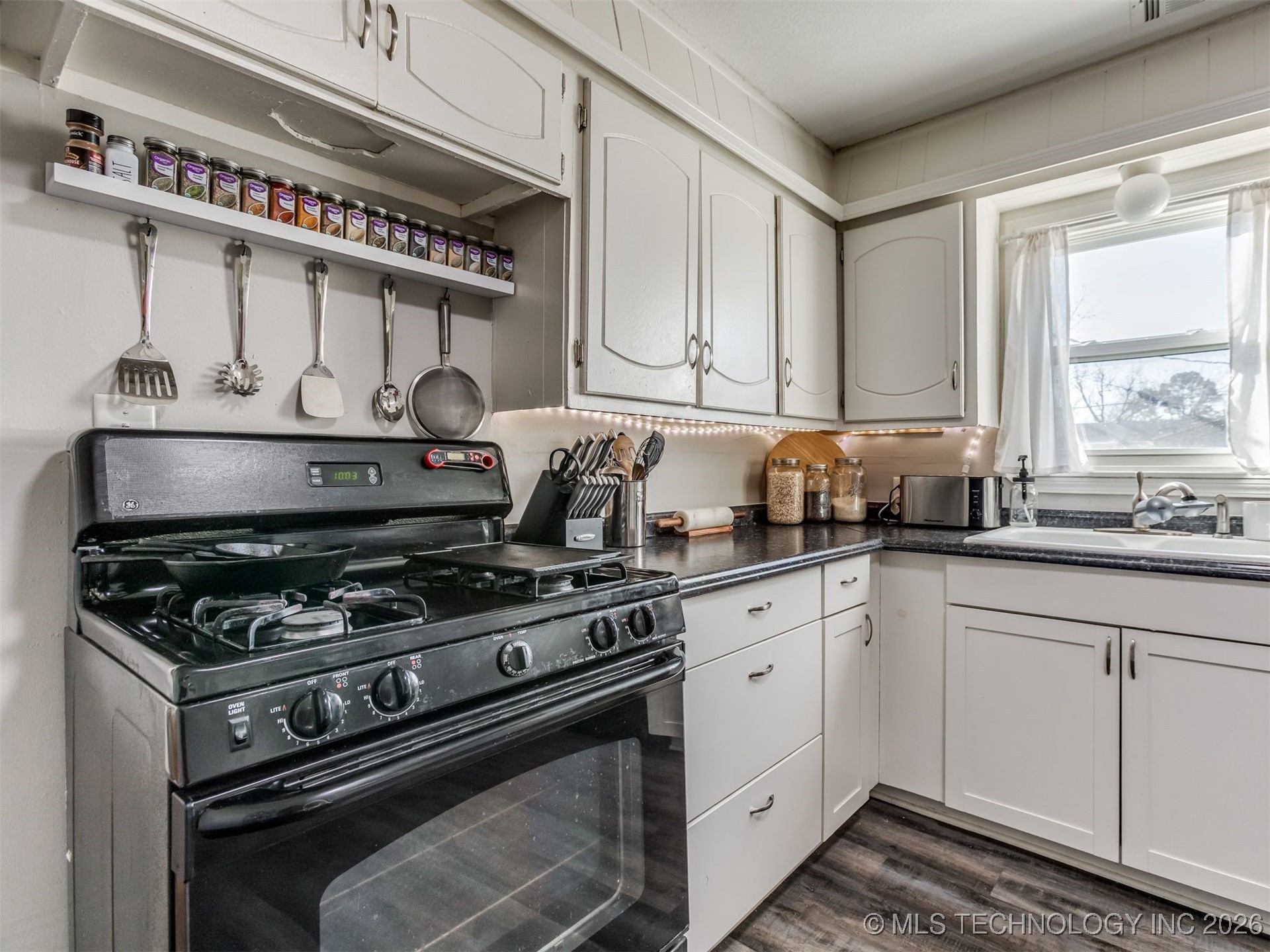 5926 E Newton Place Tulsa OK 74115