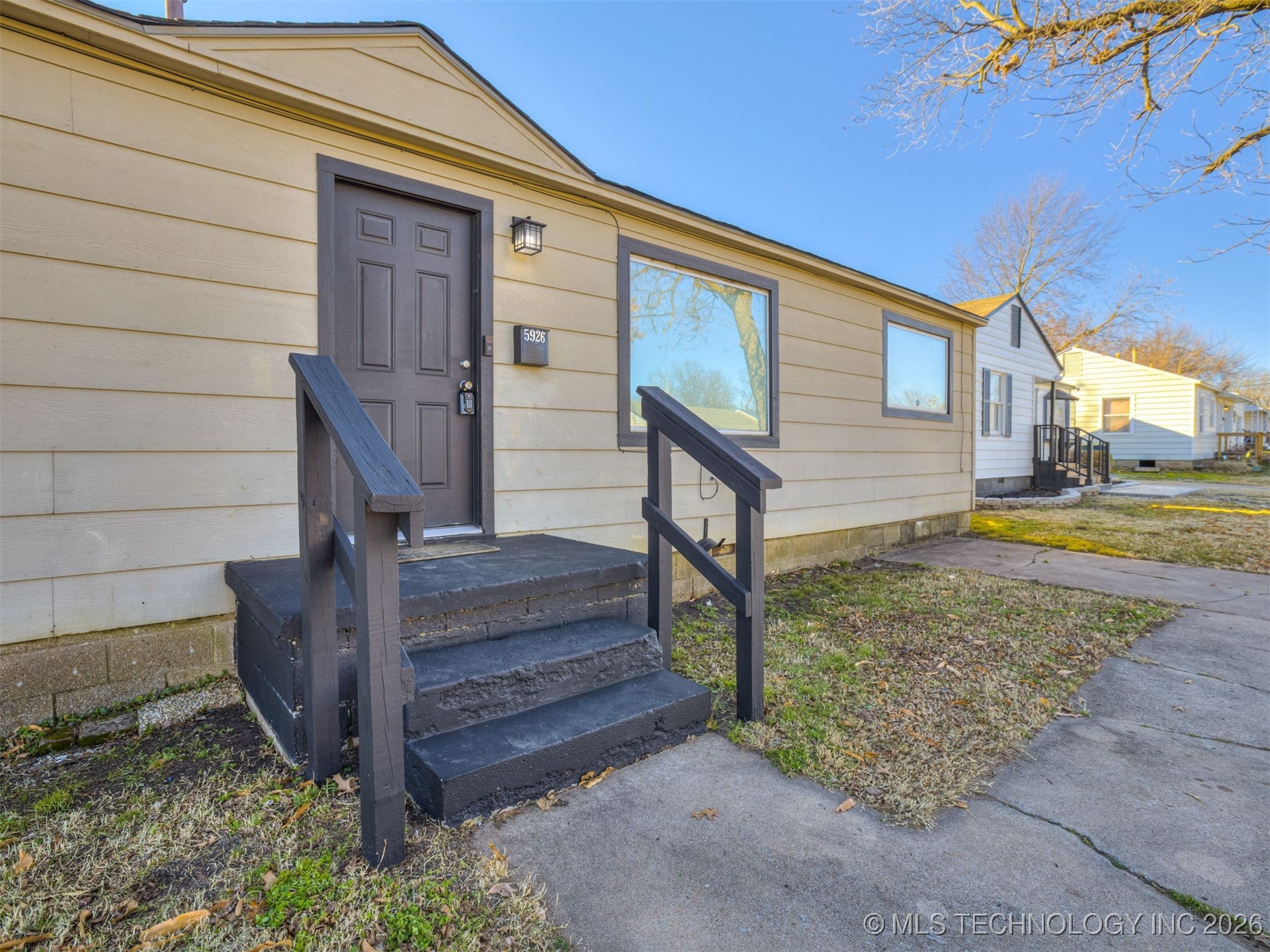 5926 E Newton Place Tulsa OK 74115