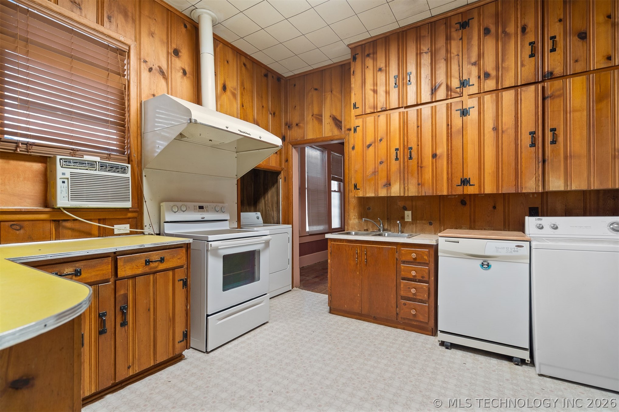 1103 Stanley SW Ardmore OK 73401
