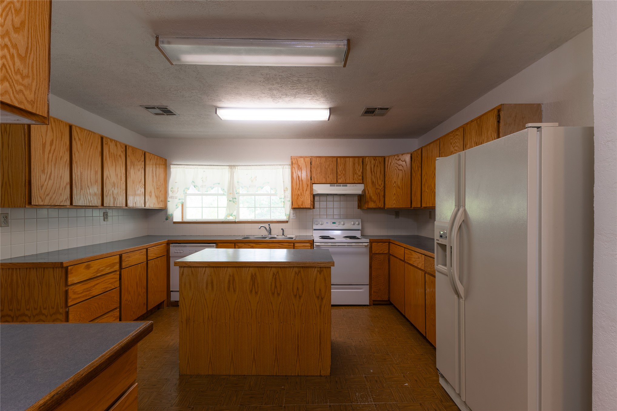334169 E 1010 Road Harrah OK 73045