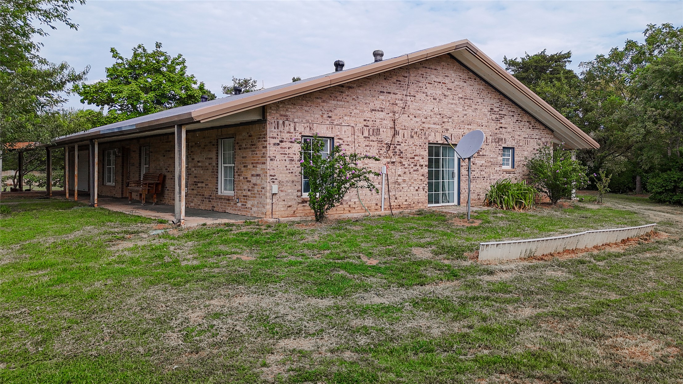 334169 E 1010 Road Harrah OK 73045