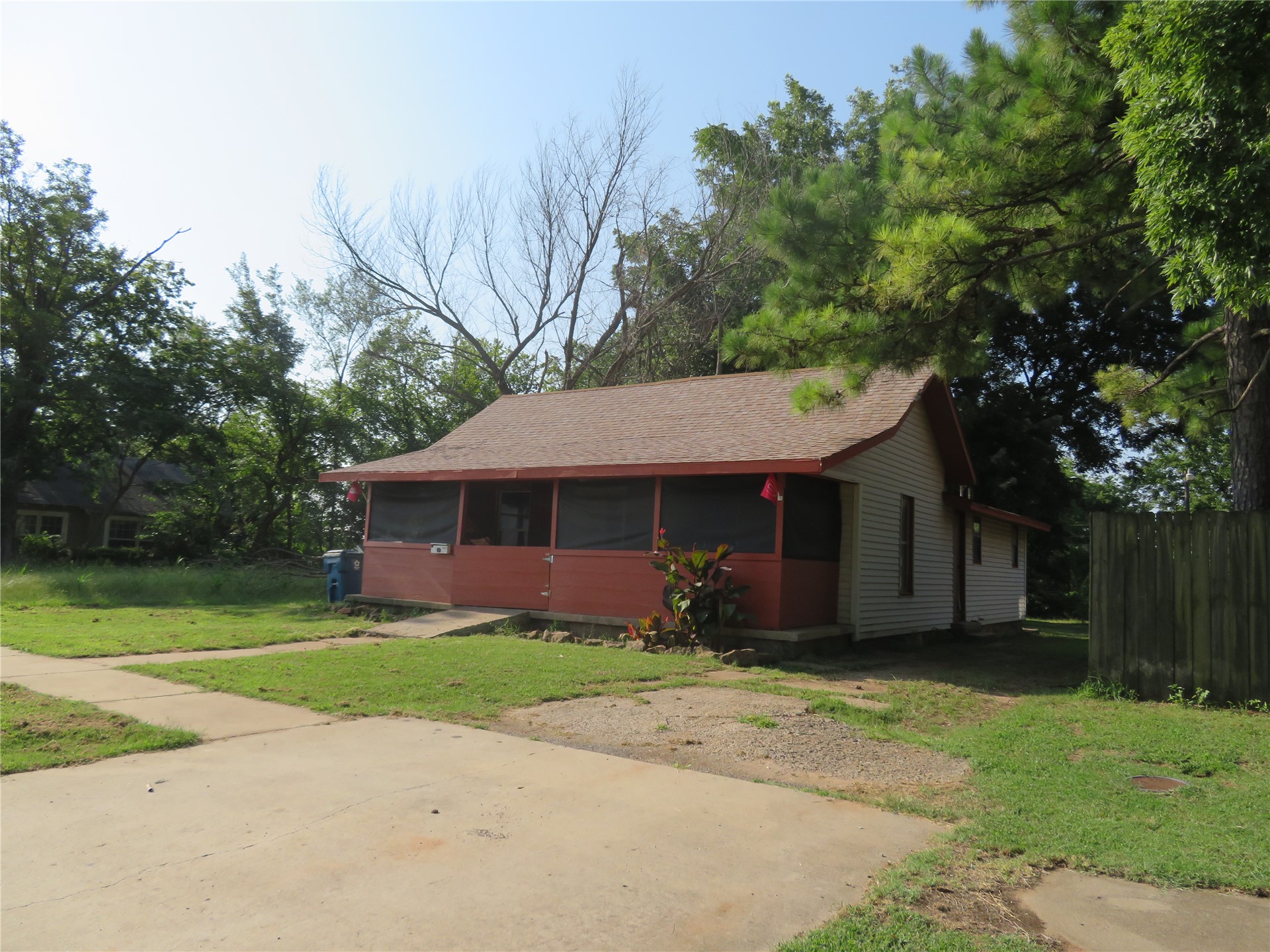 817 W Moses Street Cushing OK 74023