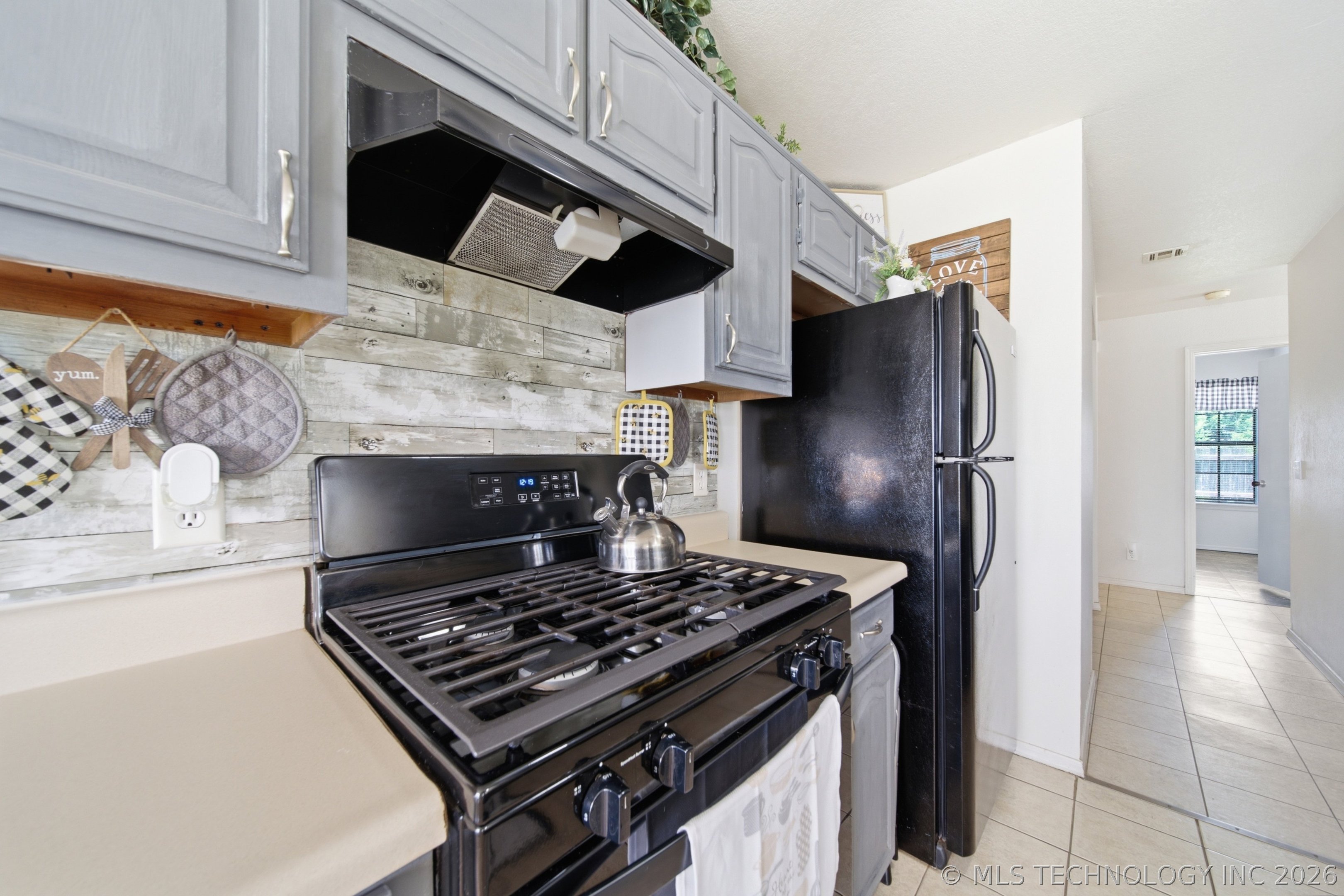 17787 S Santa Fe Street Mounds OK 74047