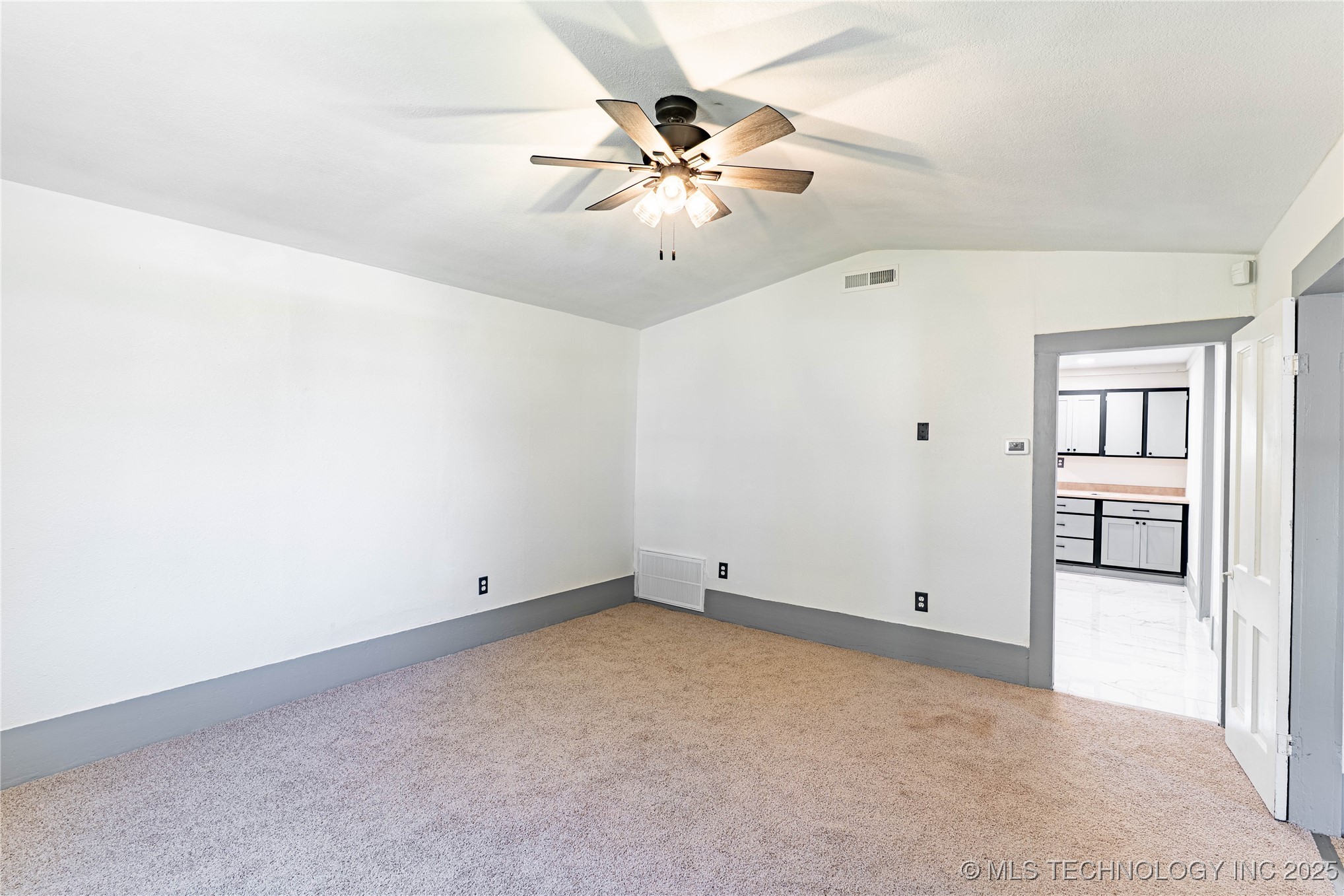 302 E 8th Avenue Bristow OK 74010
