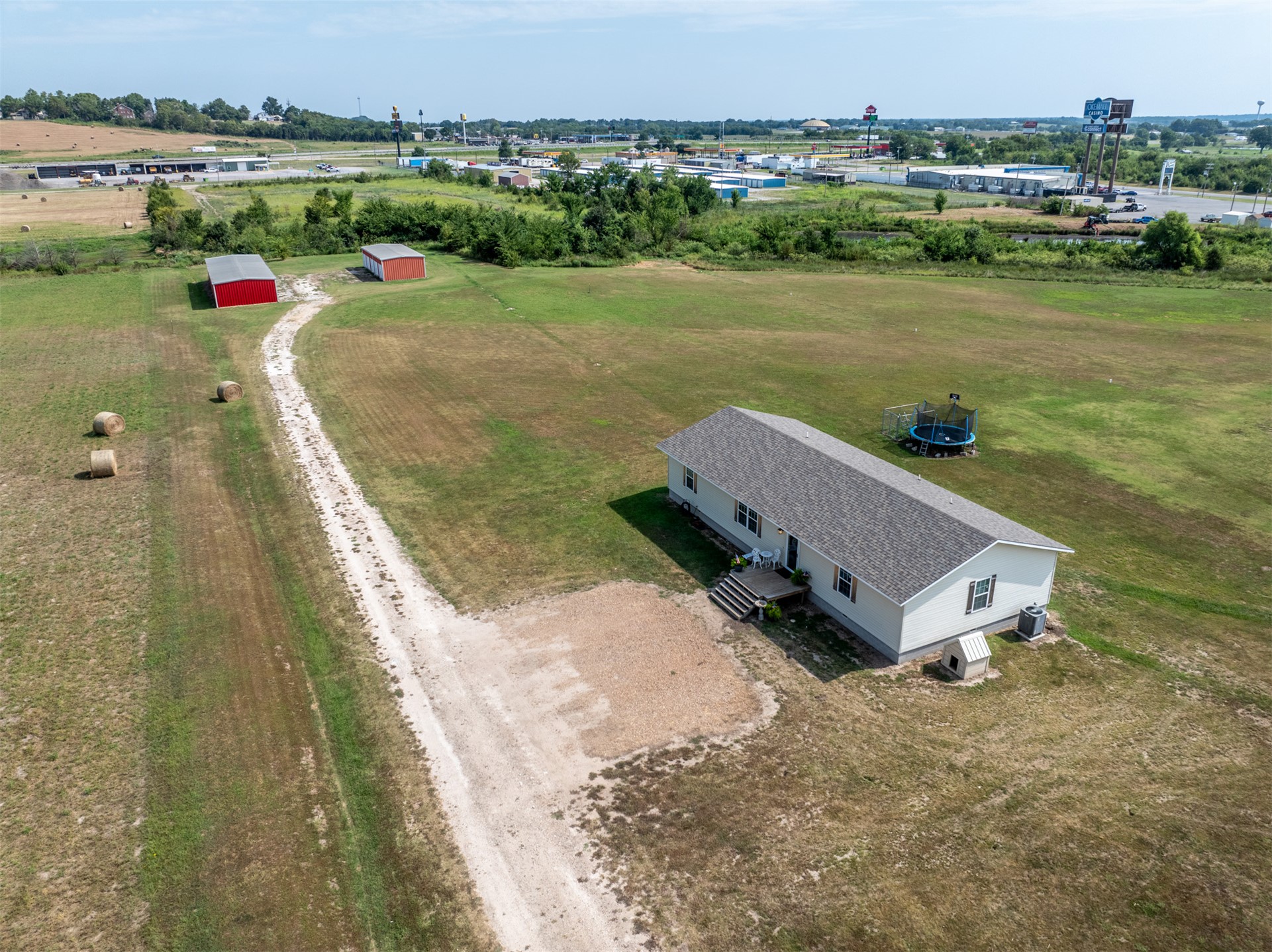 208 W Hollie Okemah OK 74859