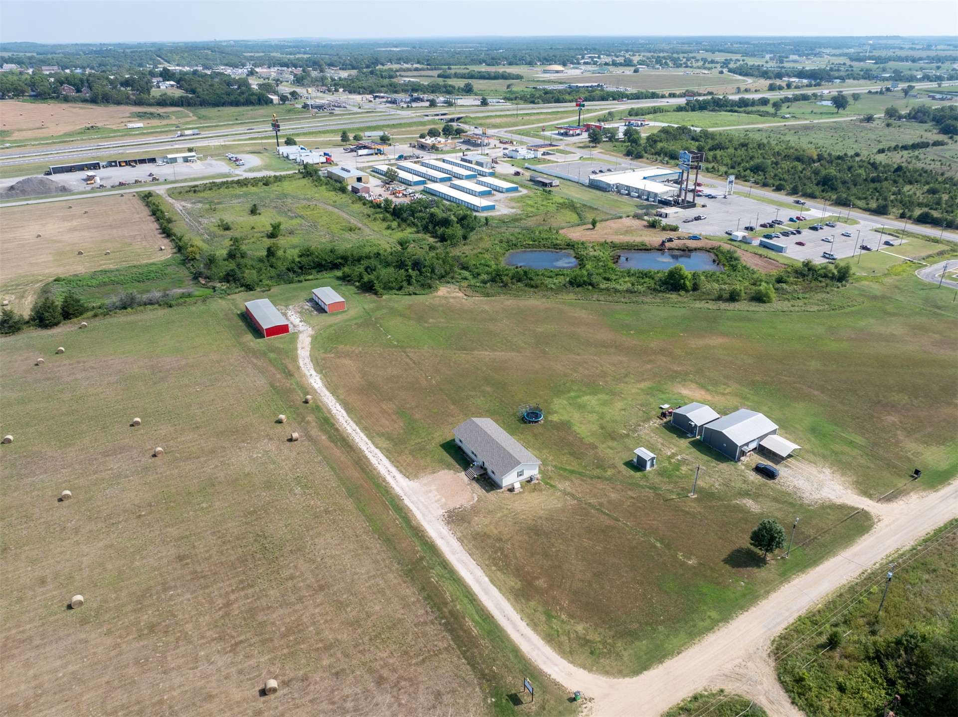 208 W Hollie Okemah OK 74859