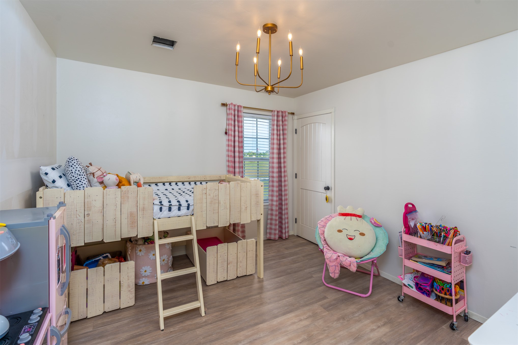 208 W Hollie Okemah OK 74859