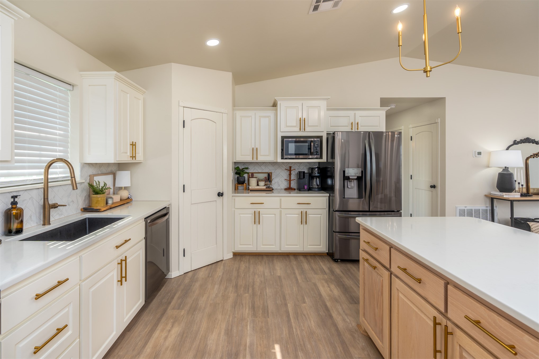 208 W Hollie Okemah OK 74859