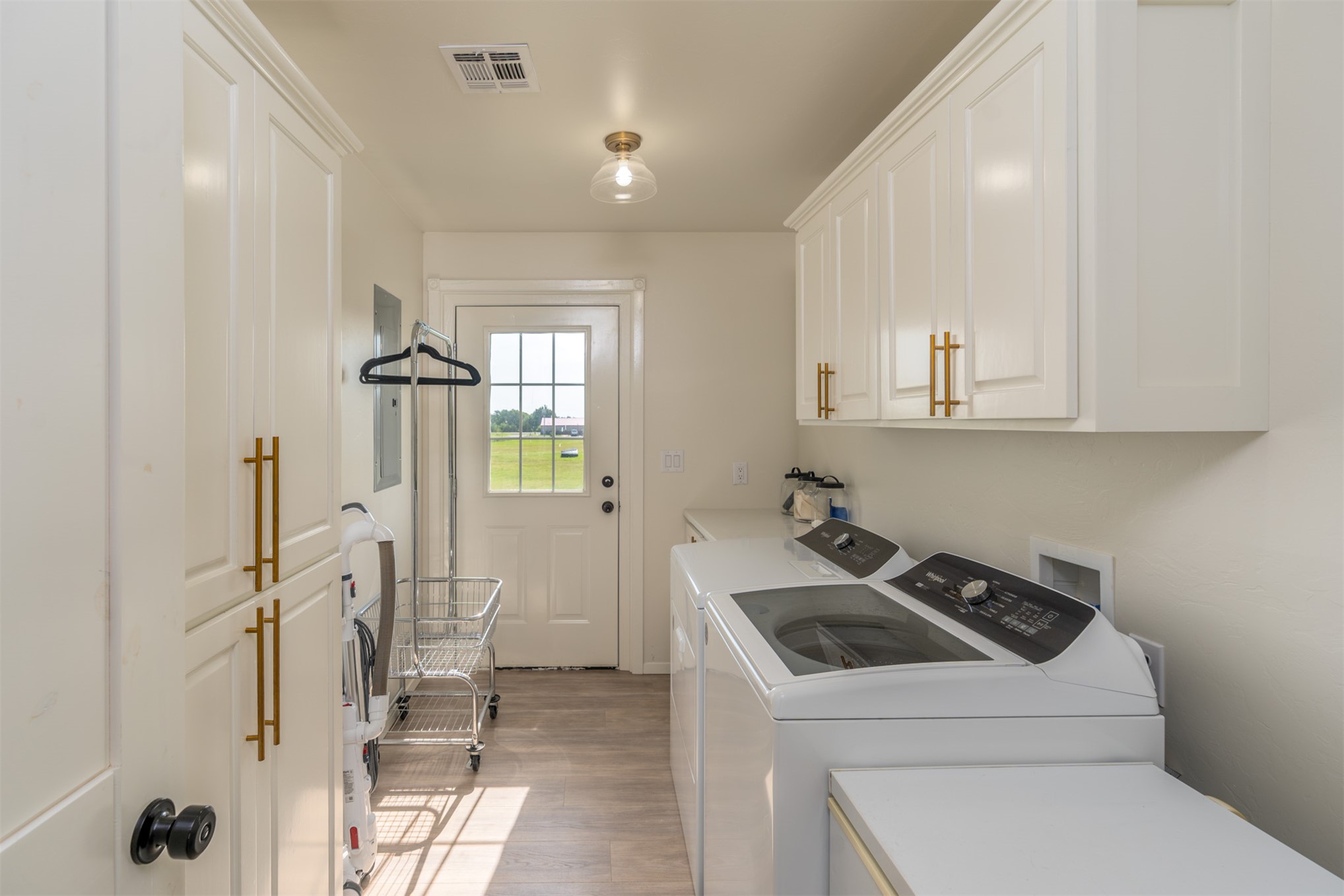 208 W Hollie Okemah OK 74859