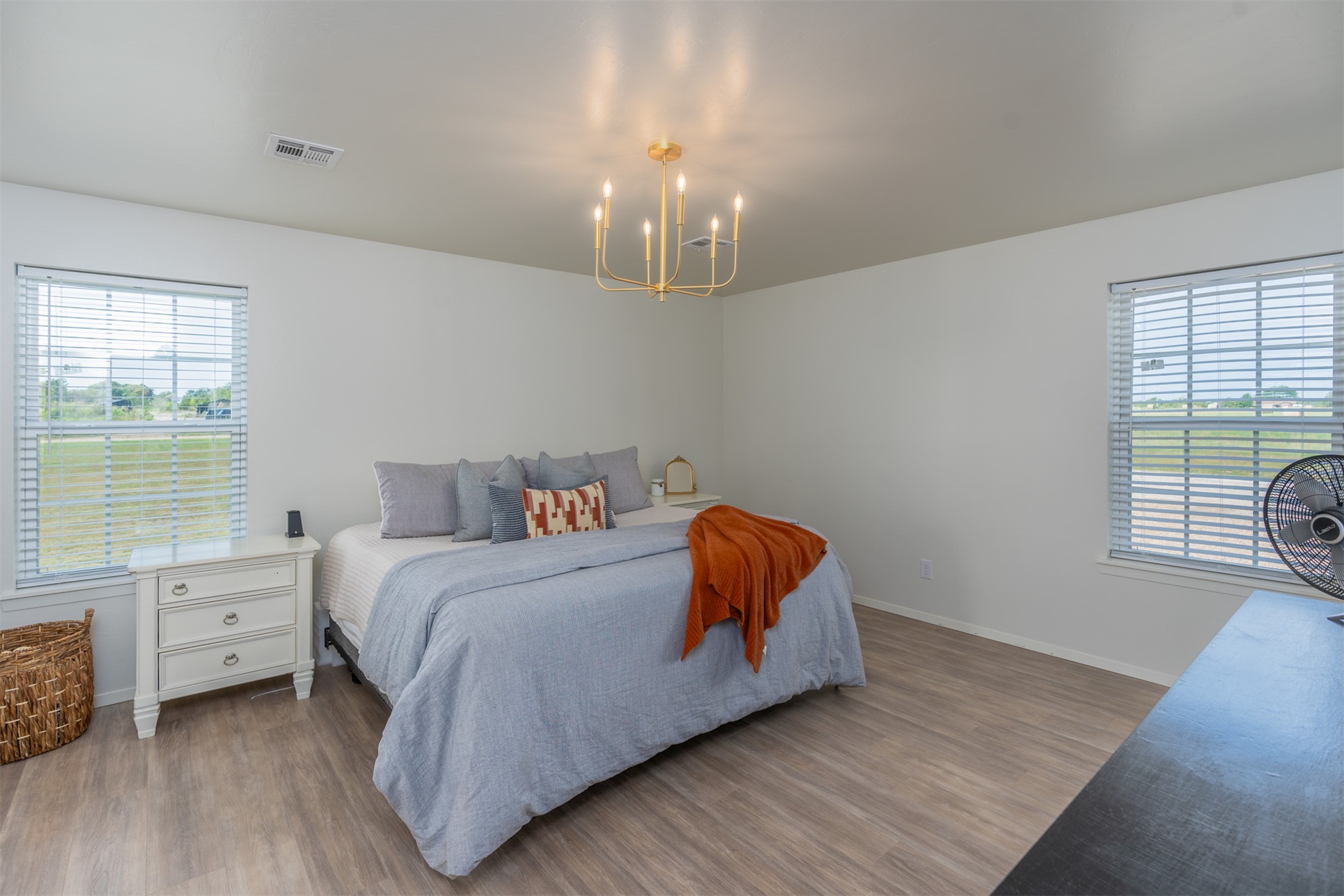 208 W Hollie Okemah OK 74859