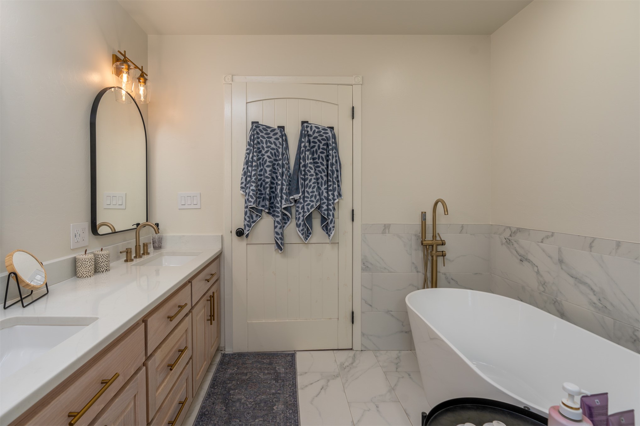208 W Hollie Okemah OK 74859